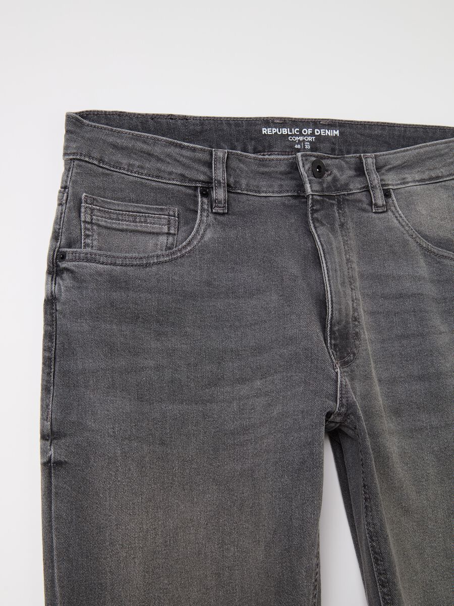 Comfort-fit jeans with five pockets_5