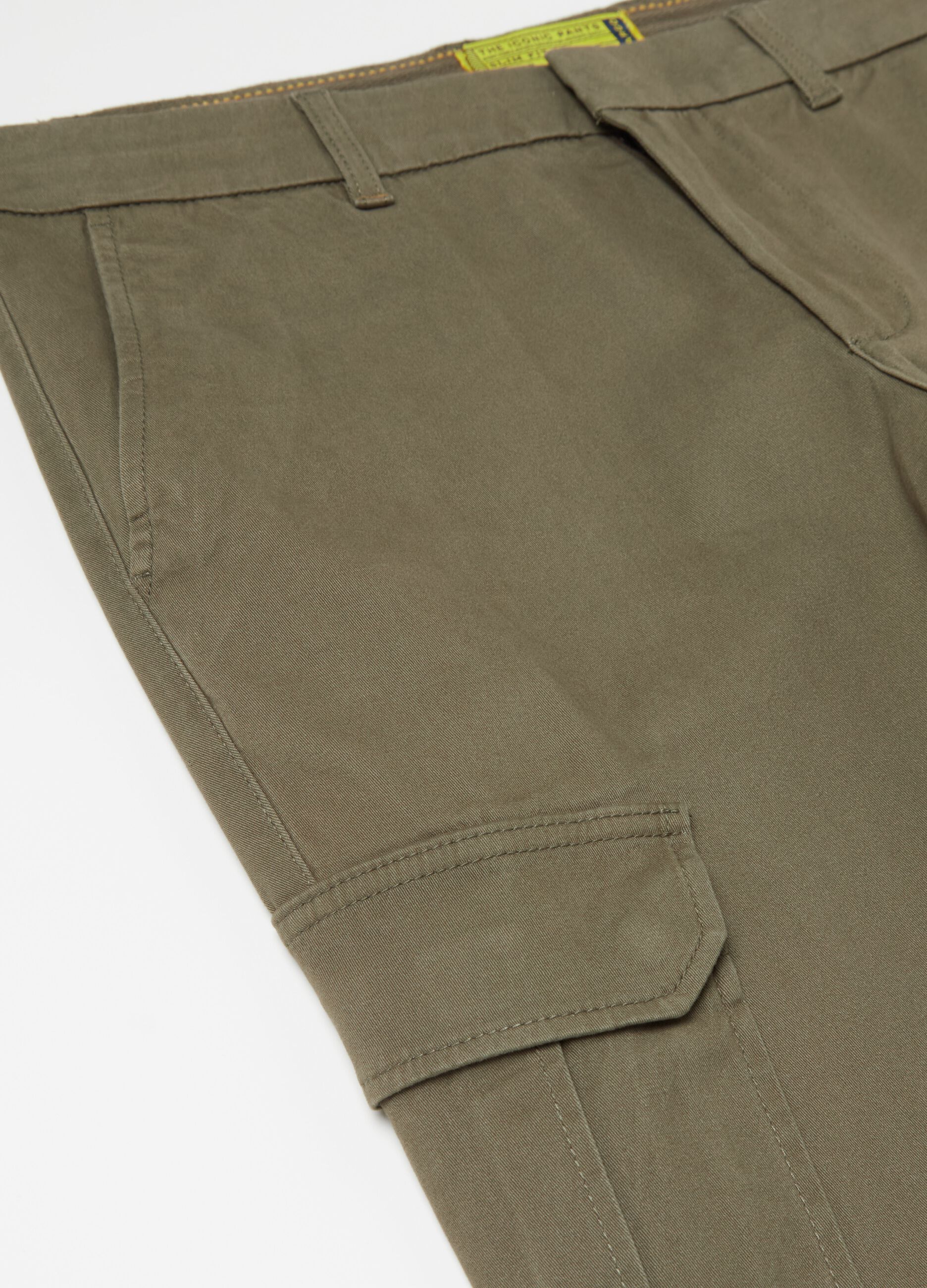 Slim-fit cargo trousers