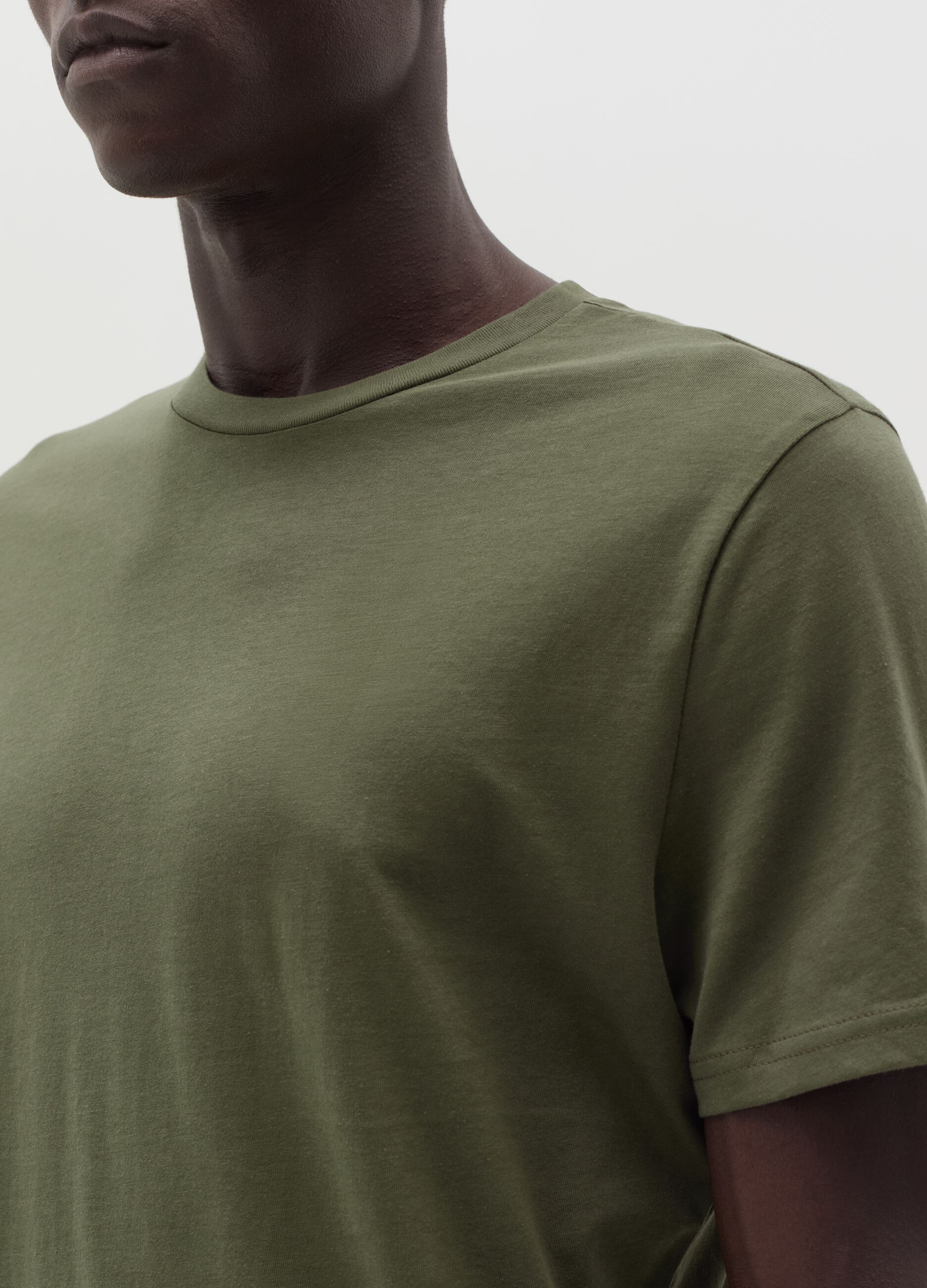 Cotton T-shirt with round neck