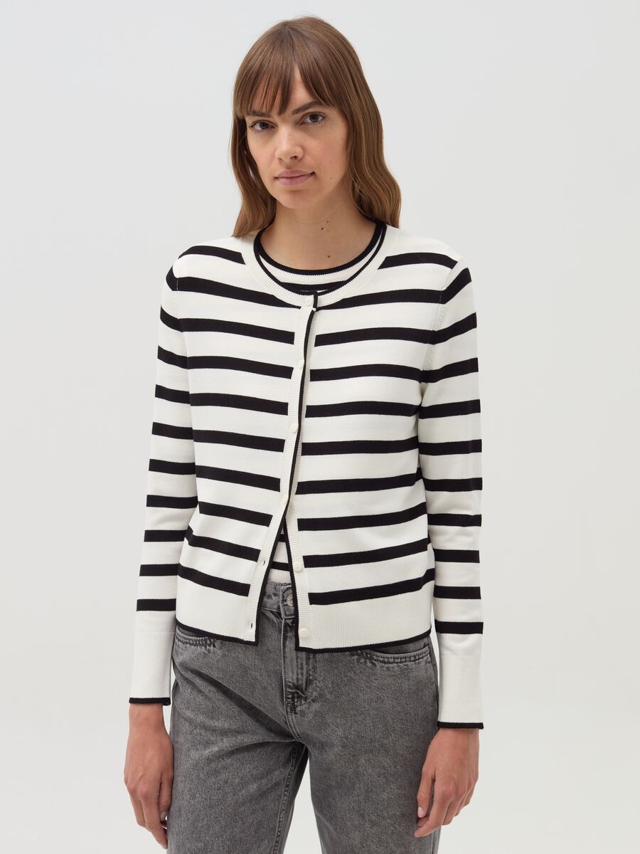 Striped cardigan with round neck_1