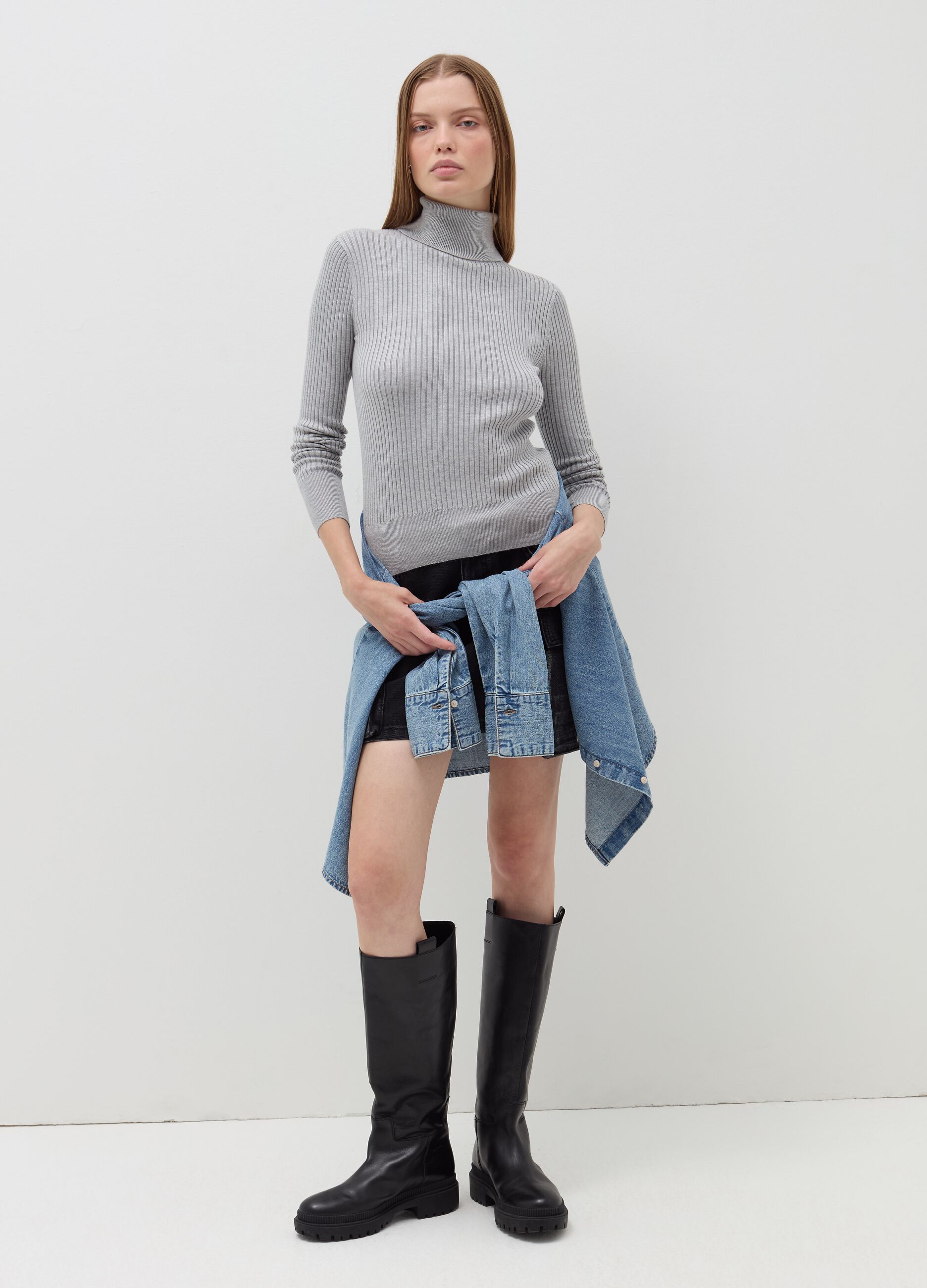 Turtleneck pullover with flat ribbing