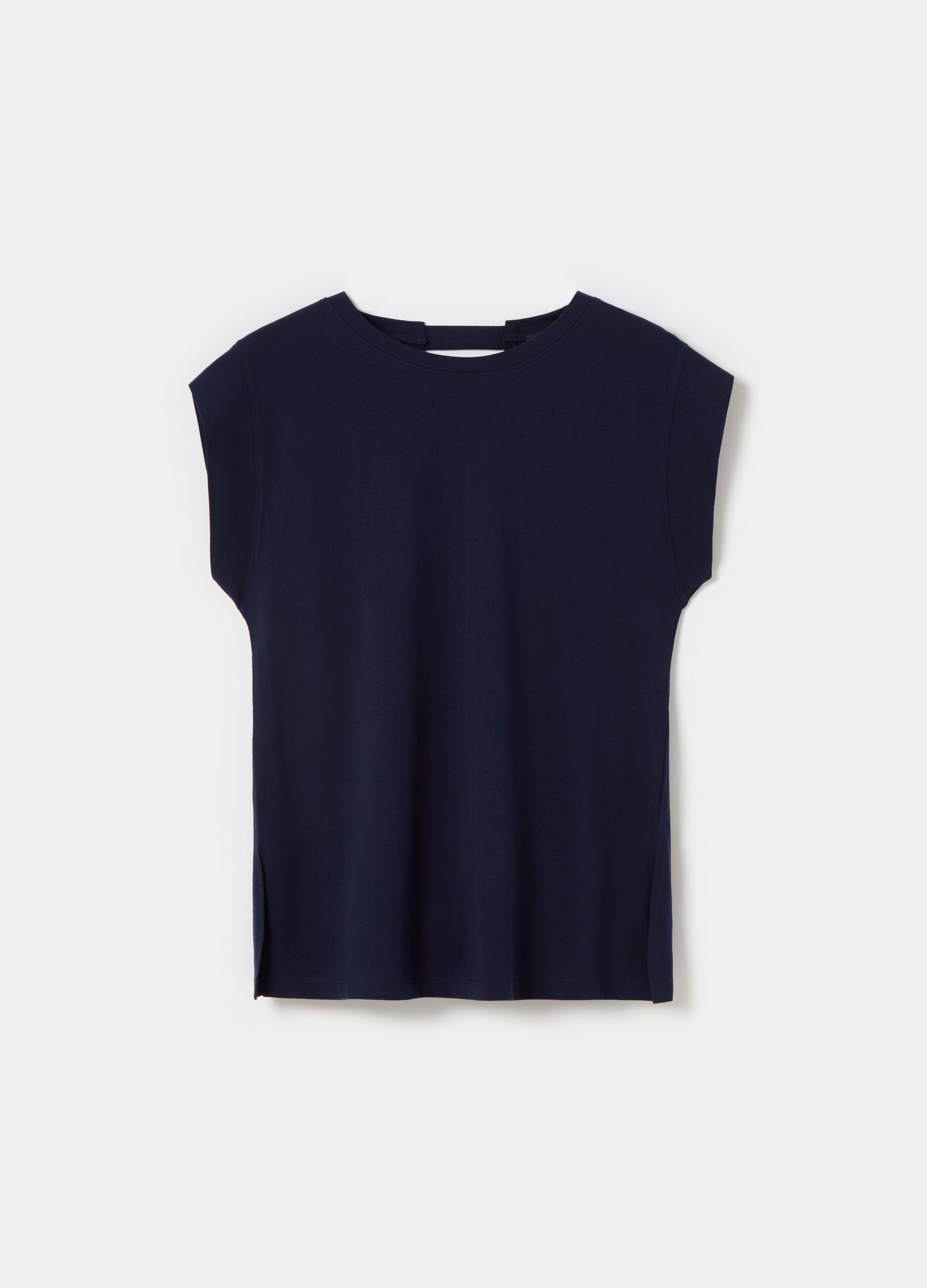 Sleeveless T-shirt with cut-out detail