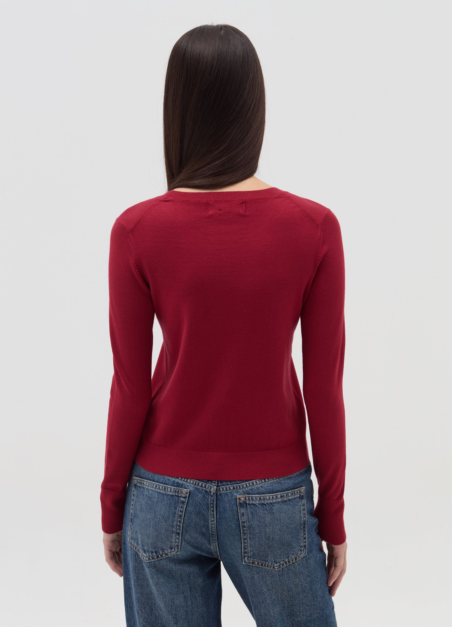 Round neck pullover