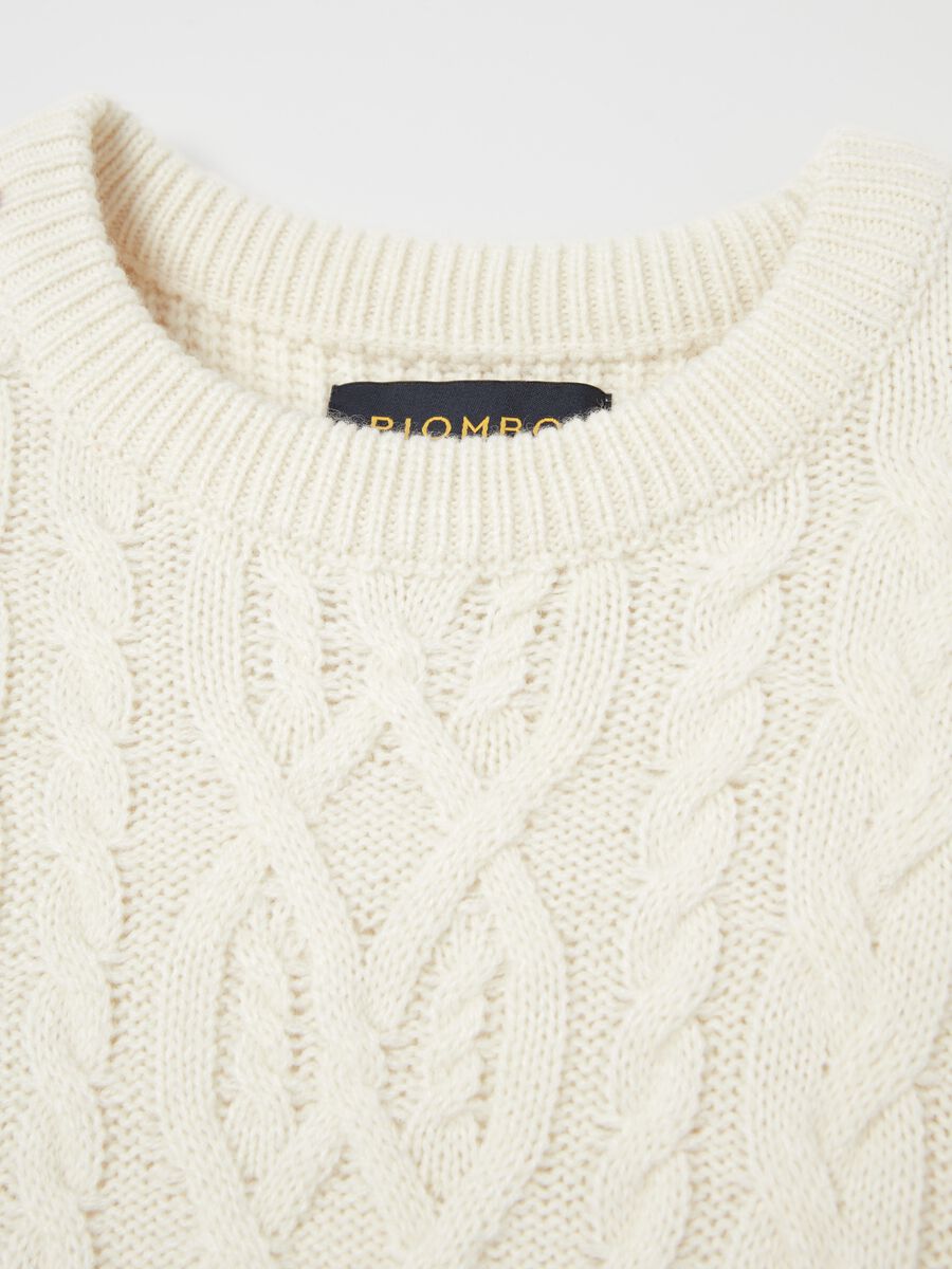 Pullover with cable-knit design_5