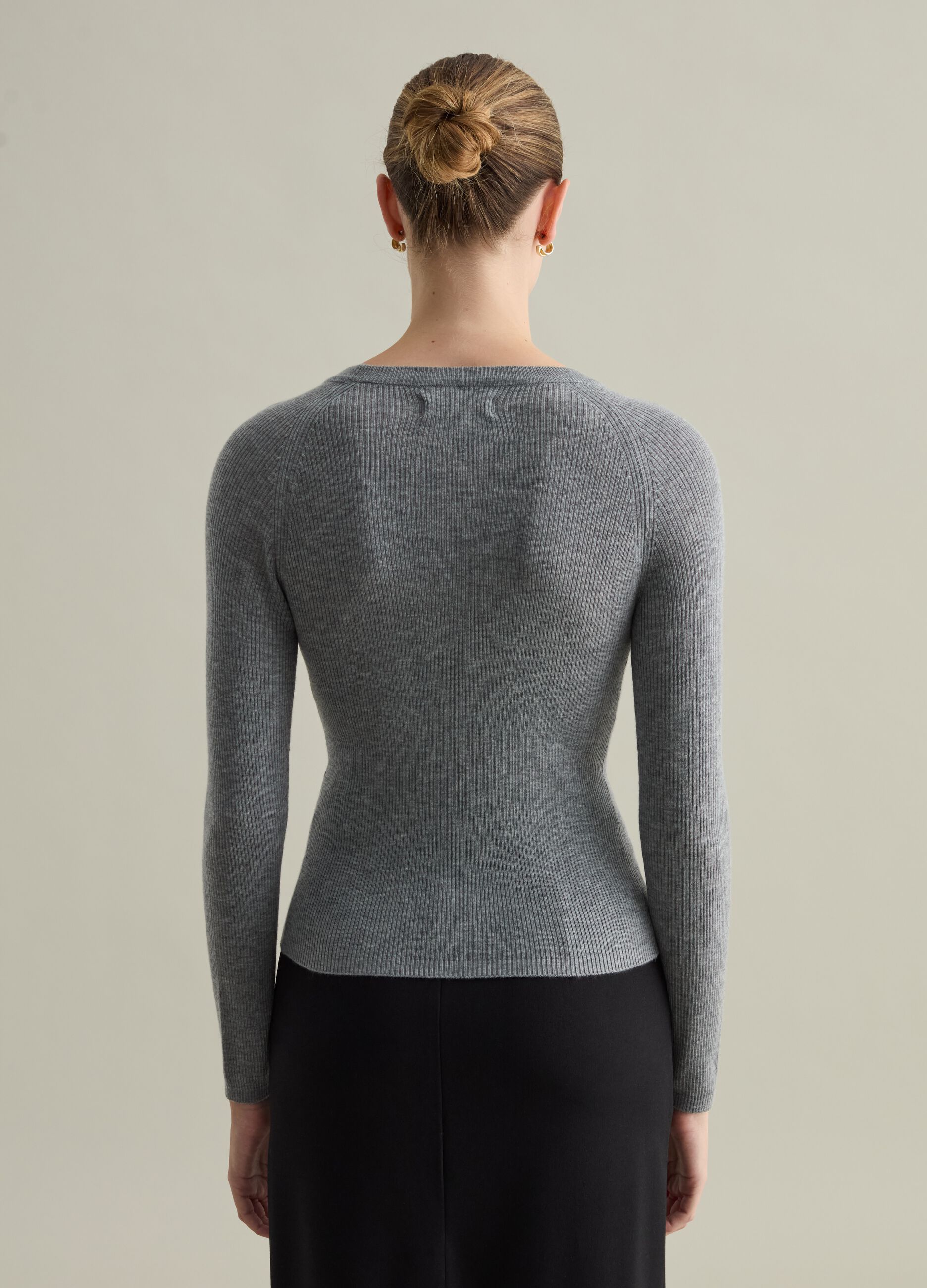 Contemporary ribbed top with raglan sleeves