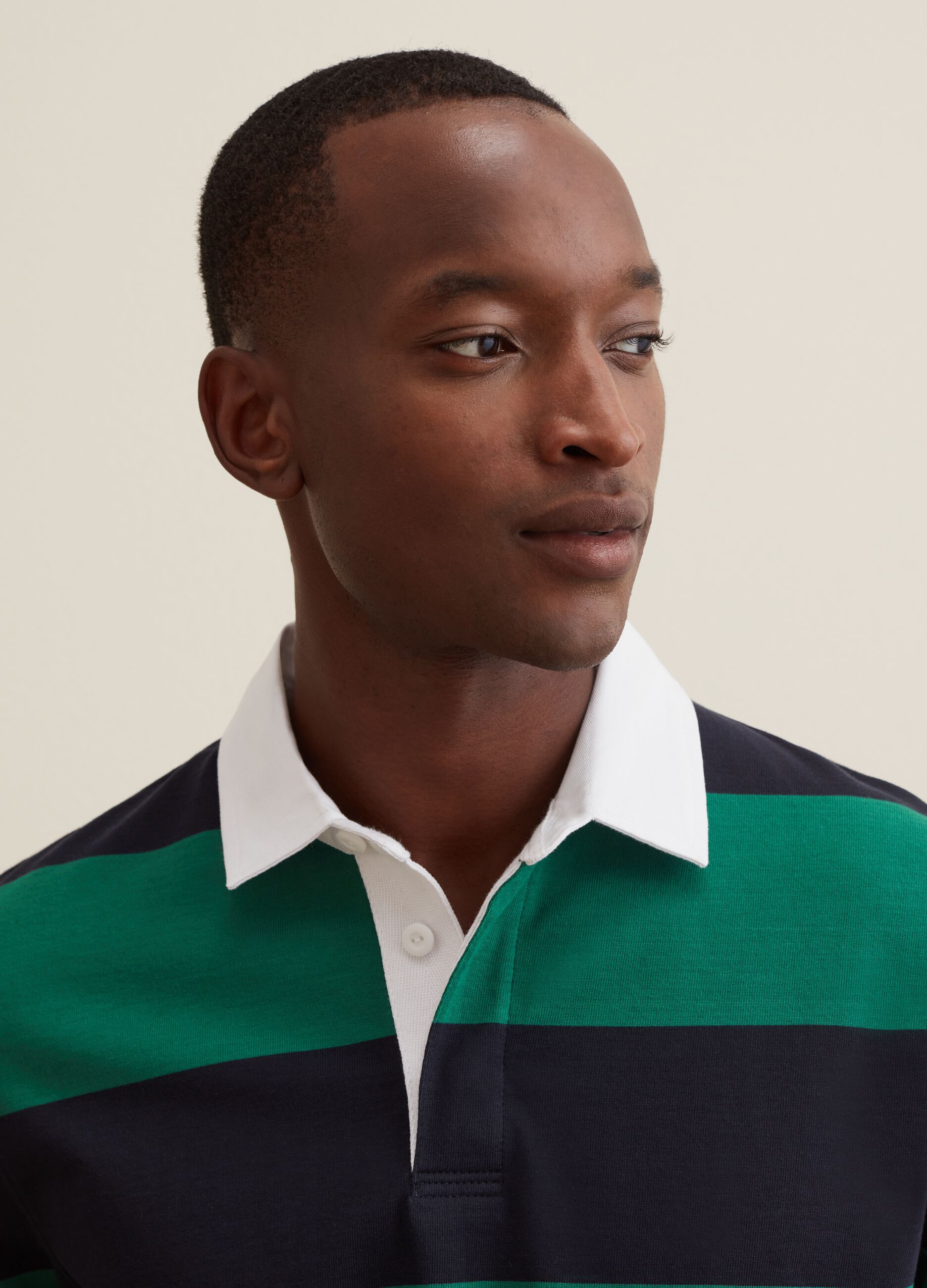 Polo shirt with long sleeves and striped pattern