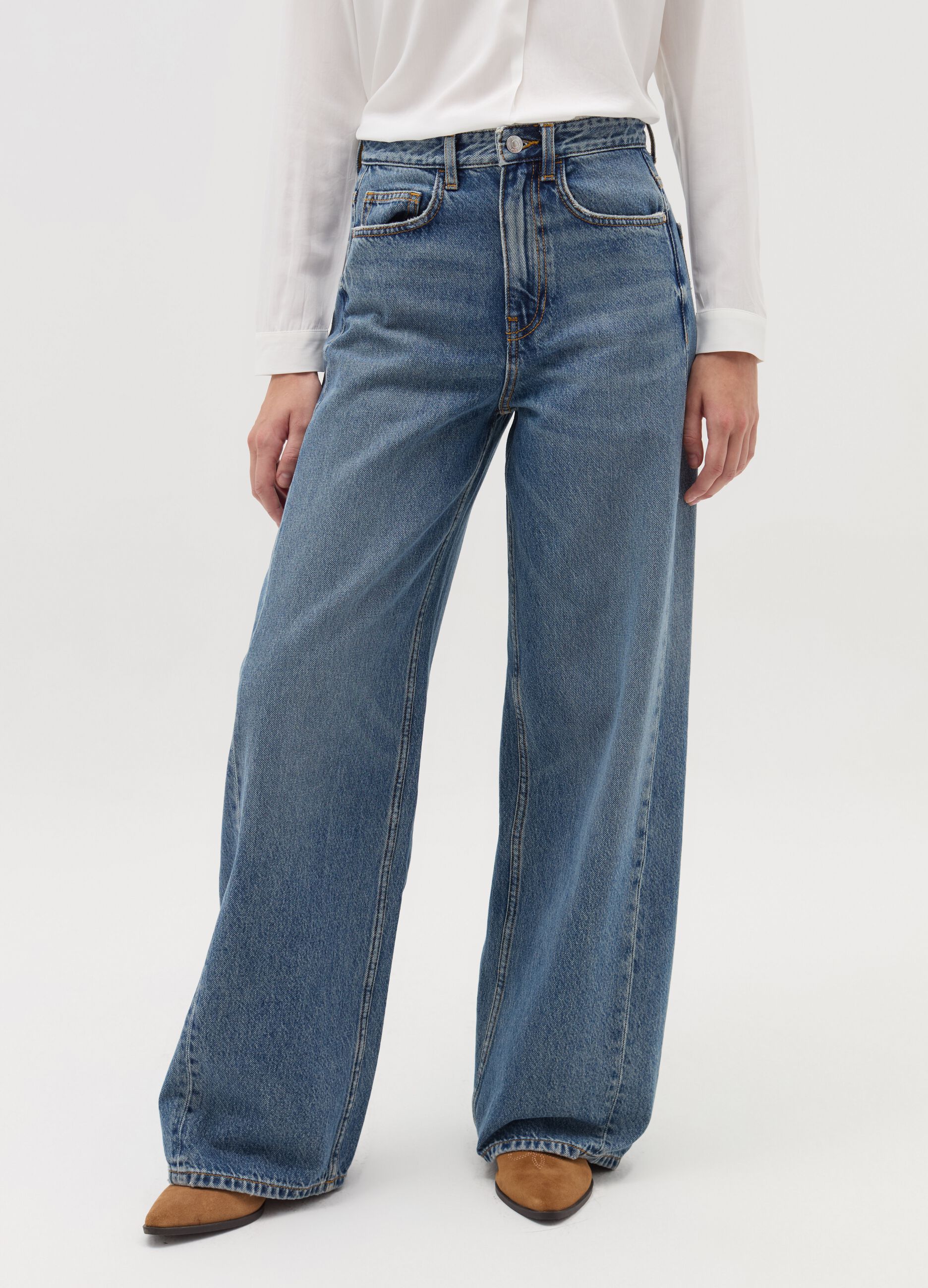 Wide-leg jeans with five pockets