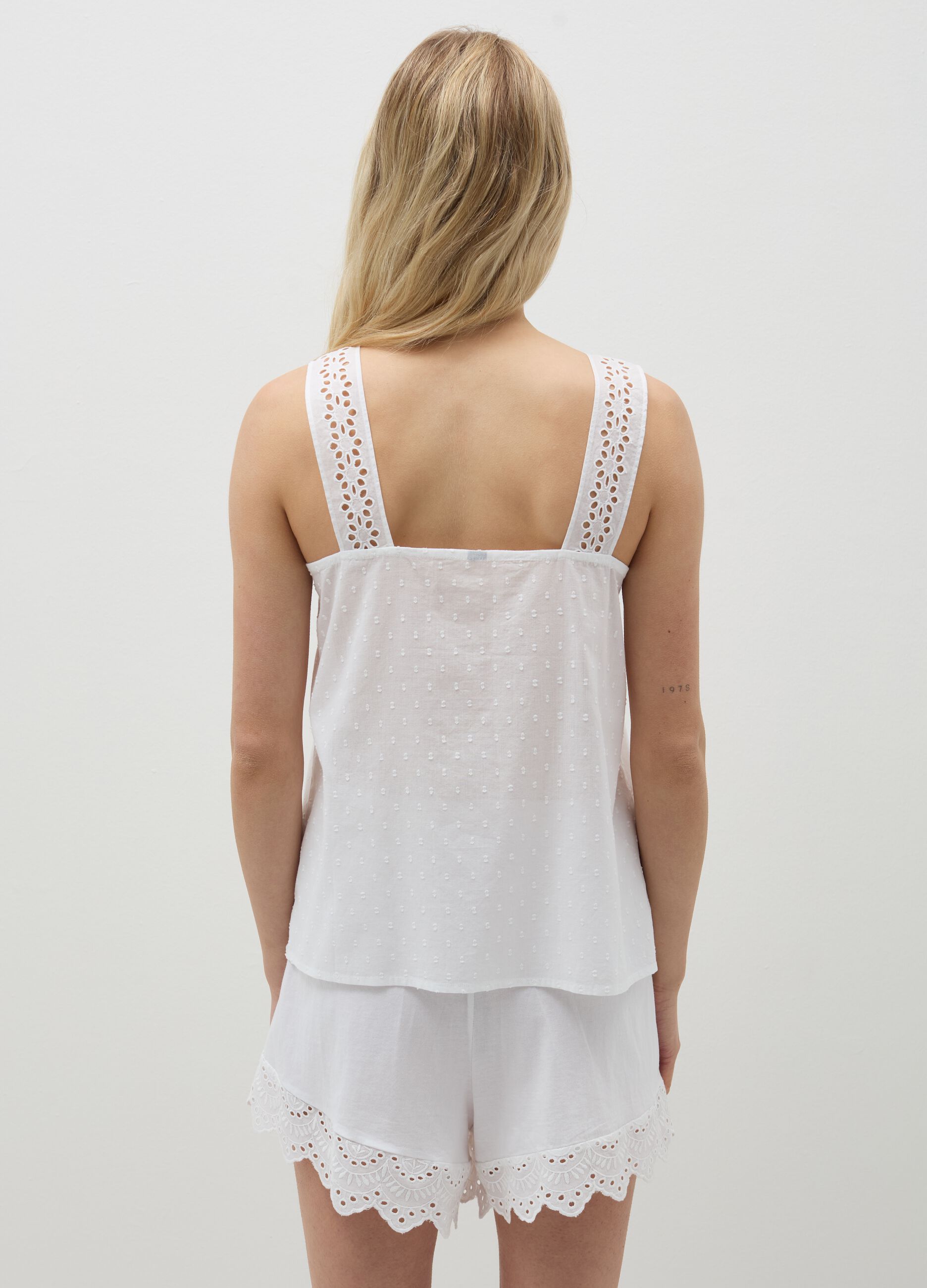 Pyjama top in cotton dobby with broderie anglaise