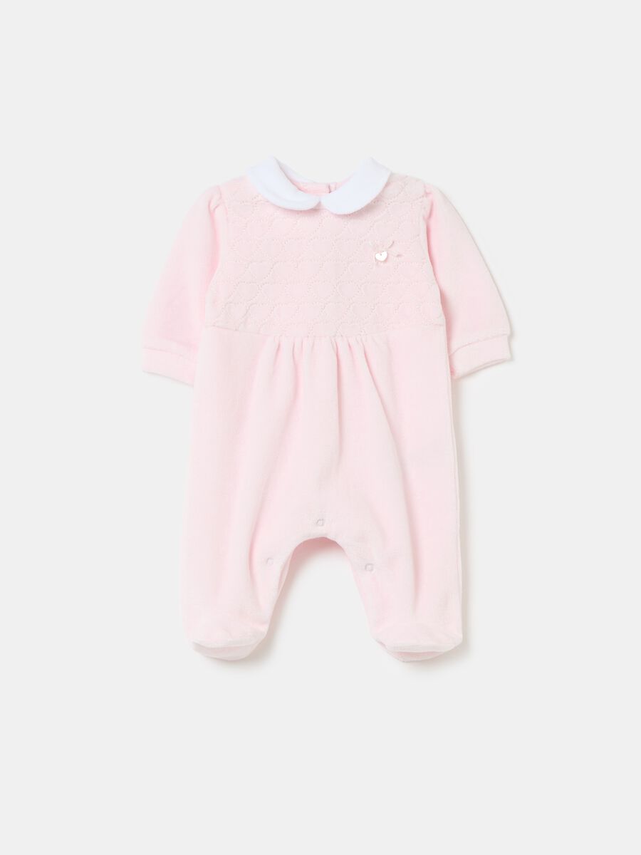 Velour onesie with feet and small hearts embroidery_0