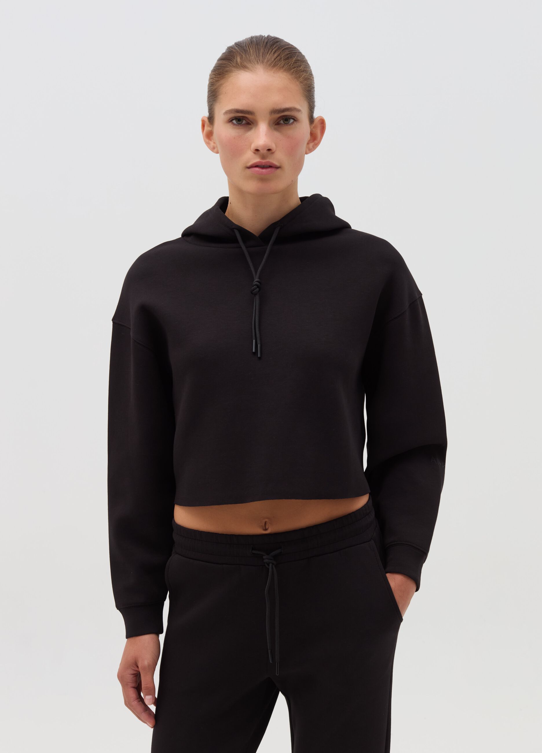 AI•KI crop sweatshirt with hood