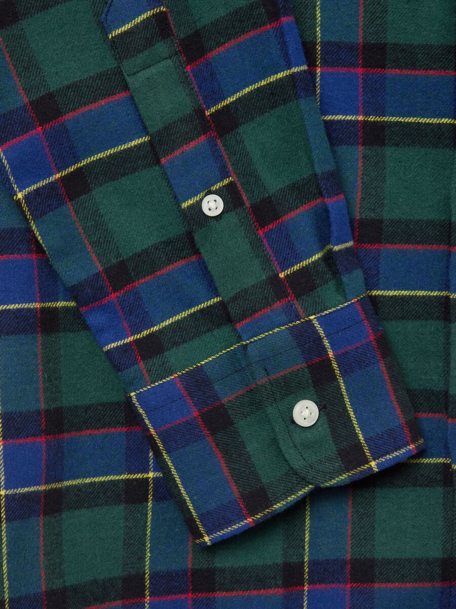 Flannel shirt with check pattern and button-down collar_5