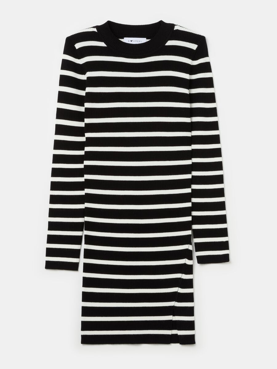 Short ribbed dress with striped pattern_4