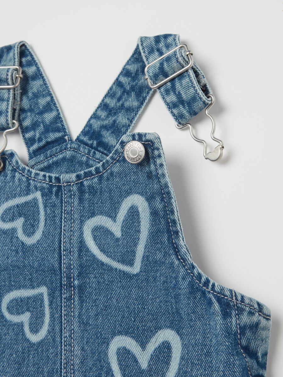 Denim pinafore with hearts print_2