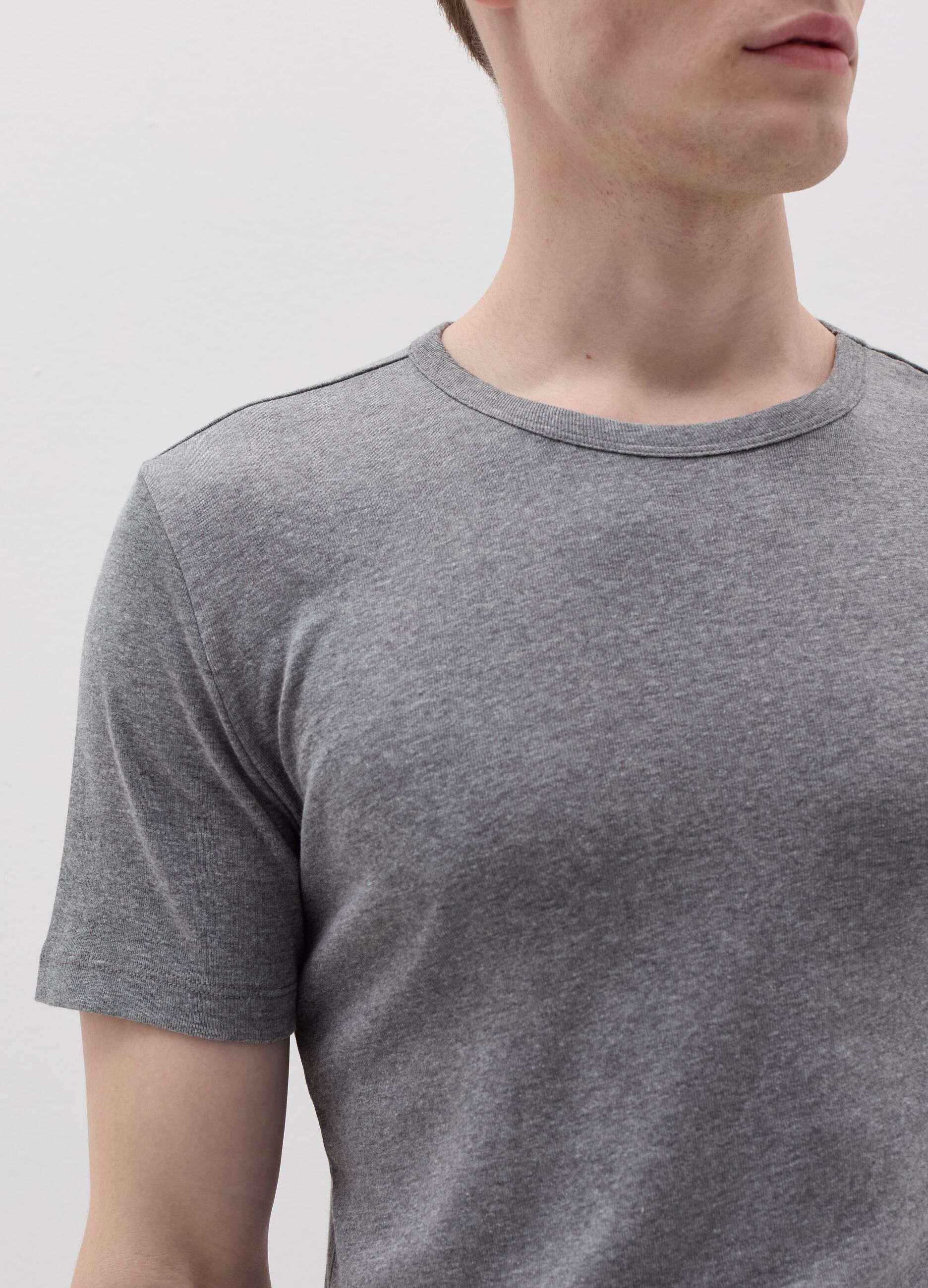 Two-pack undershirts with thin ribbing