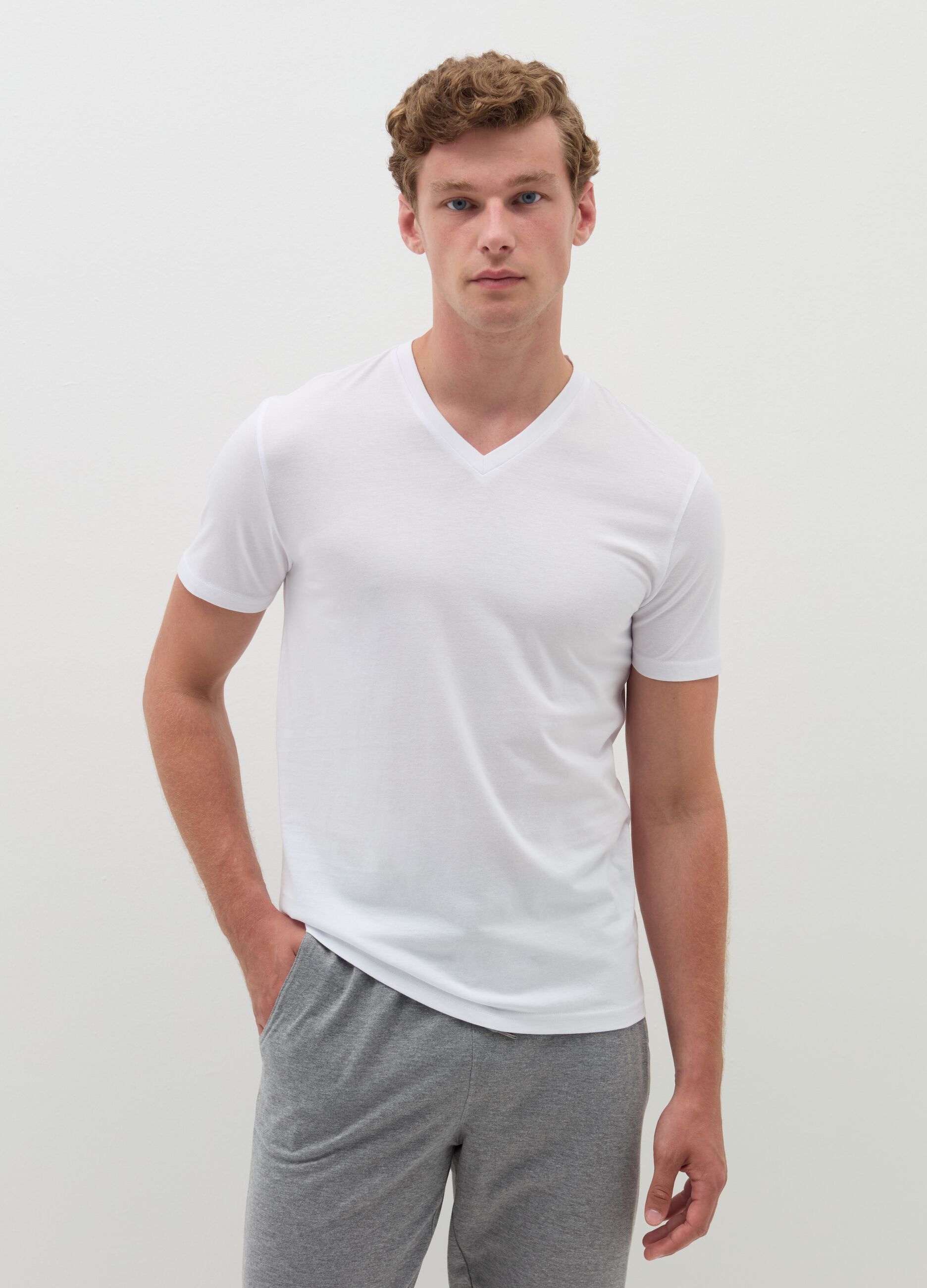 Organic cotton undershirt with V neck