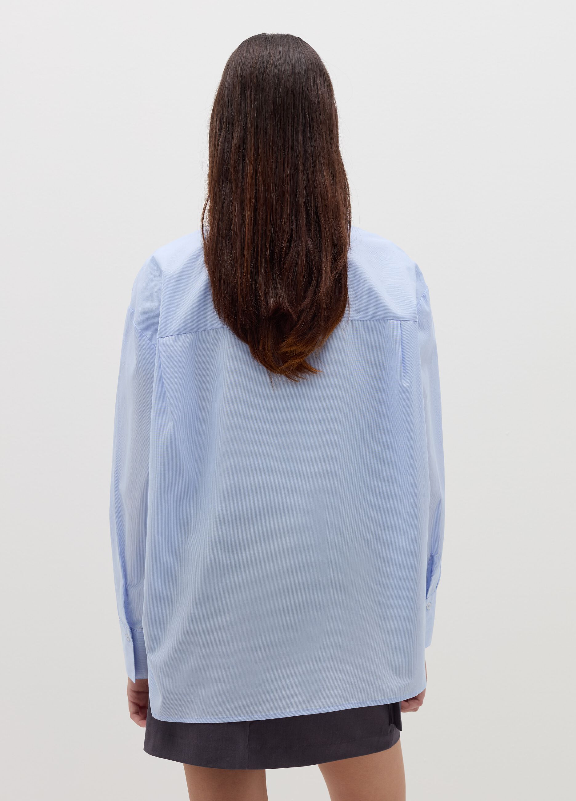 Oversize shirt in poplin with thin stripes