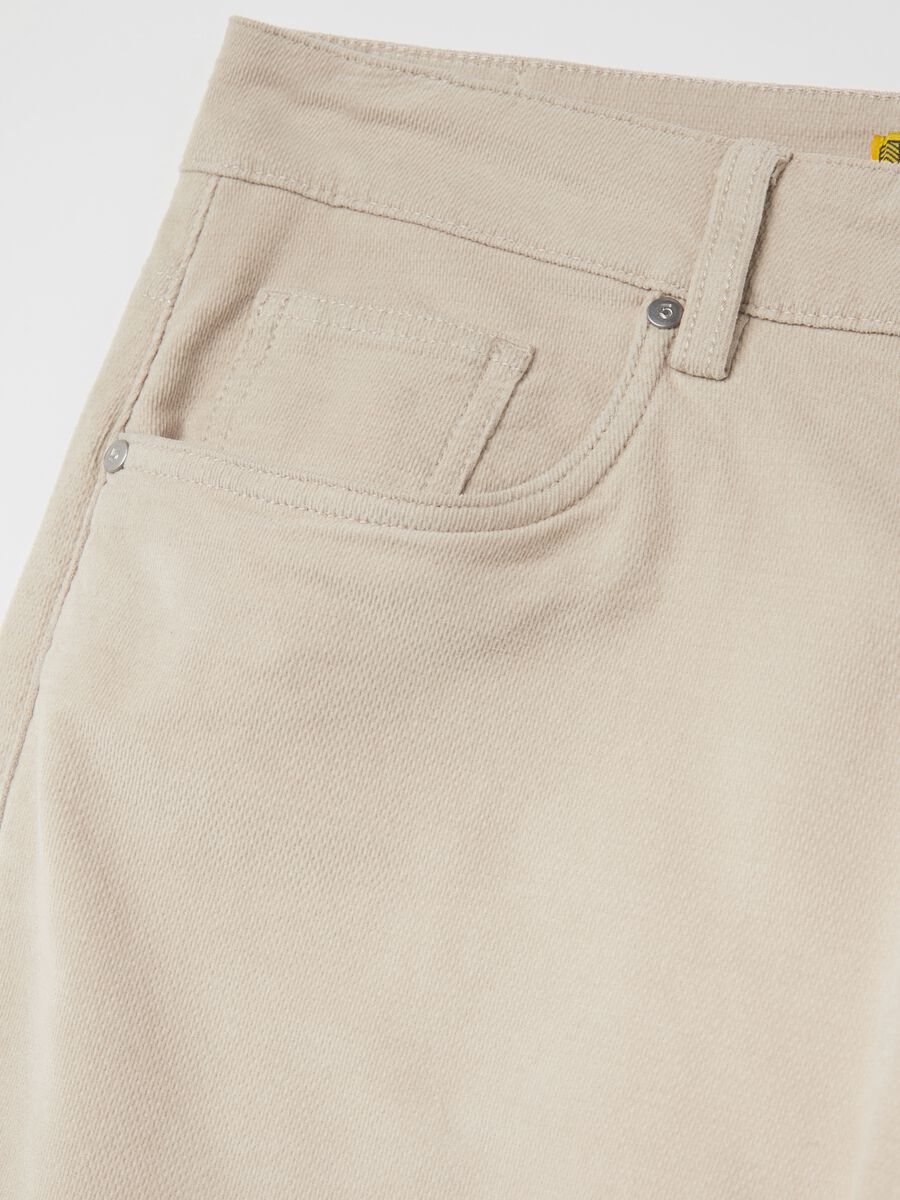 Five-pocket trousers with weave design_5