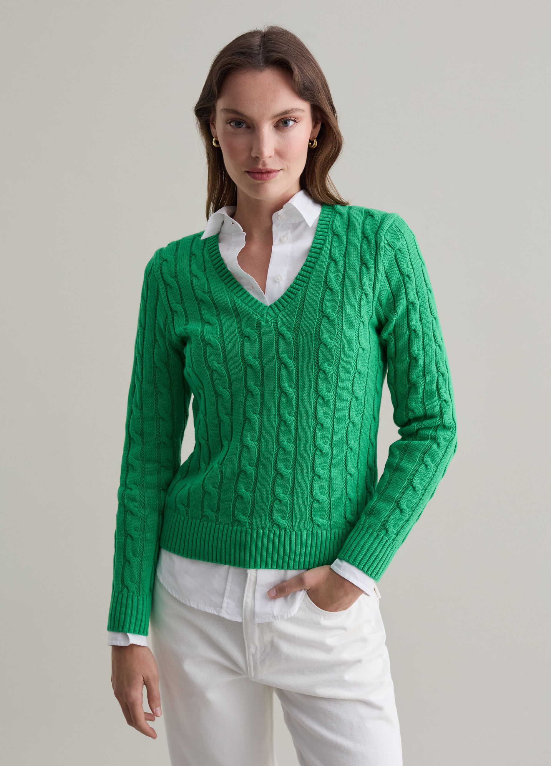 Cable-knit pullover with V neck