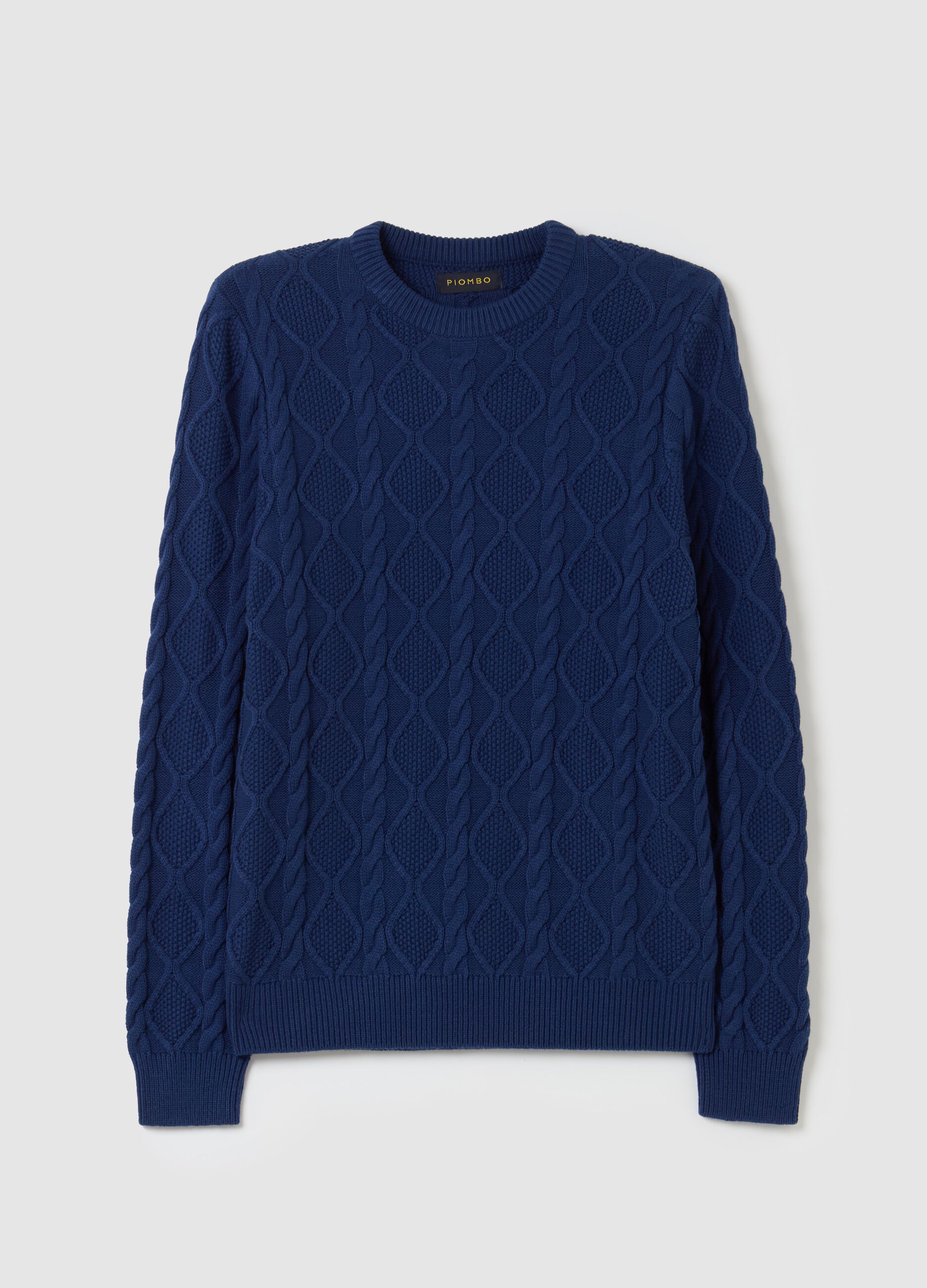 Cable-knit pullover with diamond motif