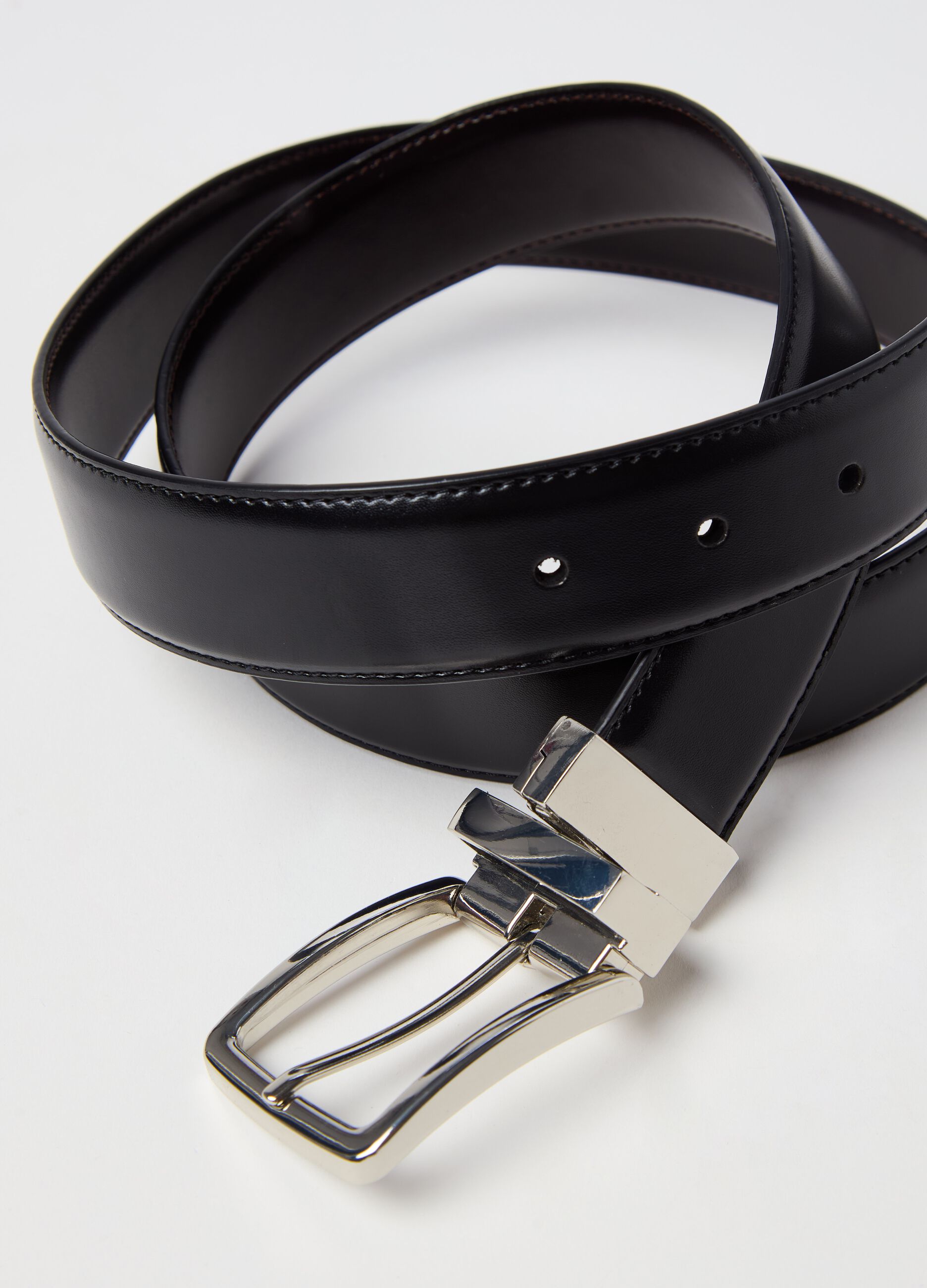 Double-sided belt in leather