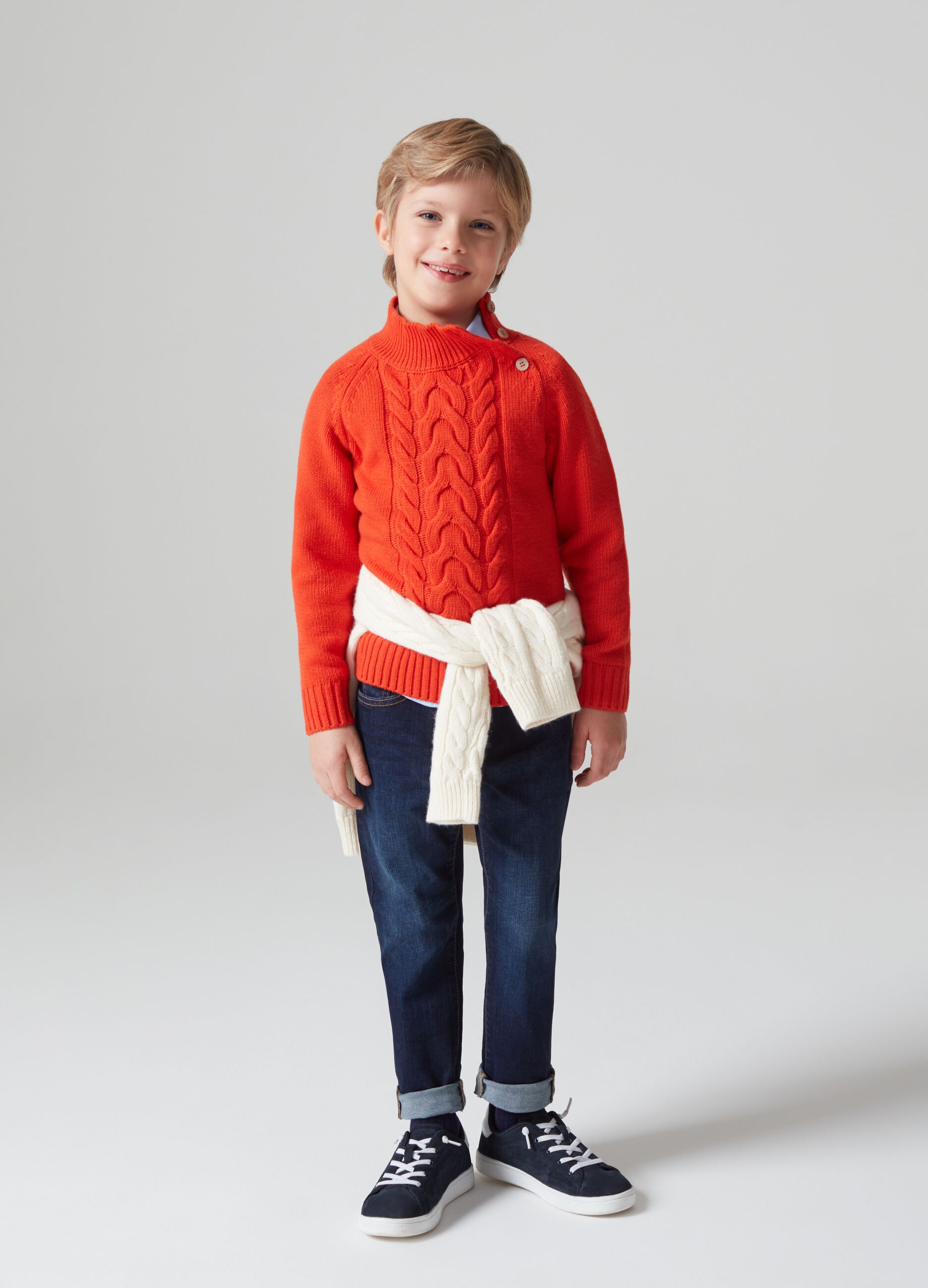 Pullover with cable-knit design