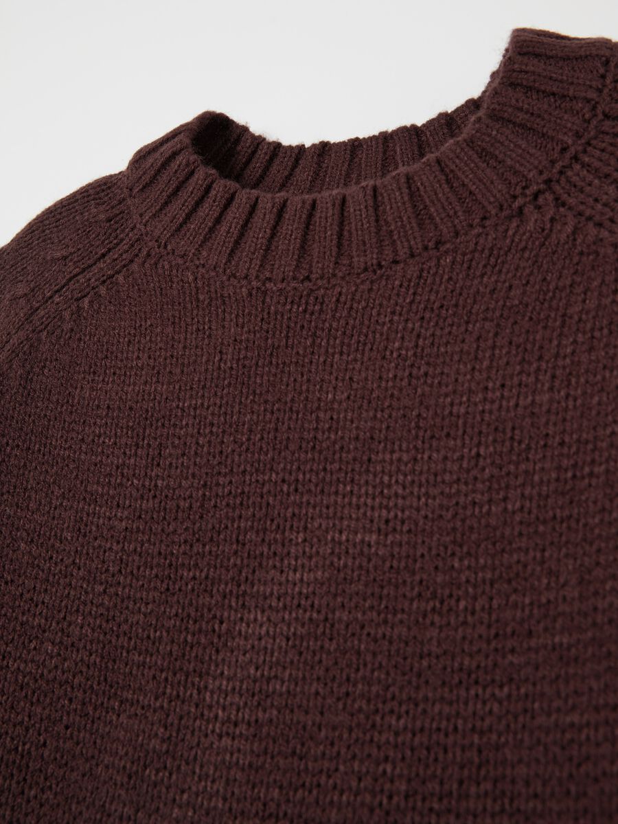 Pullover with raglan sleeves_5