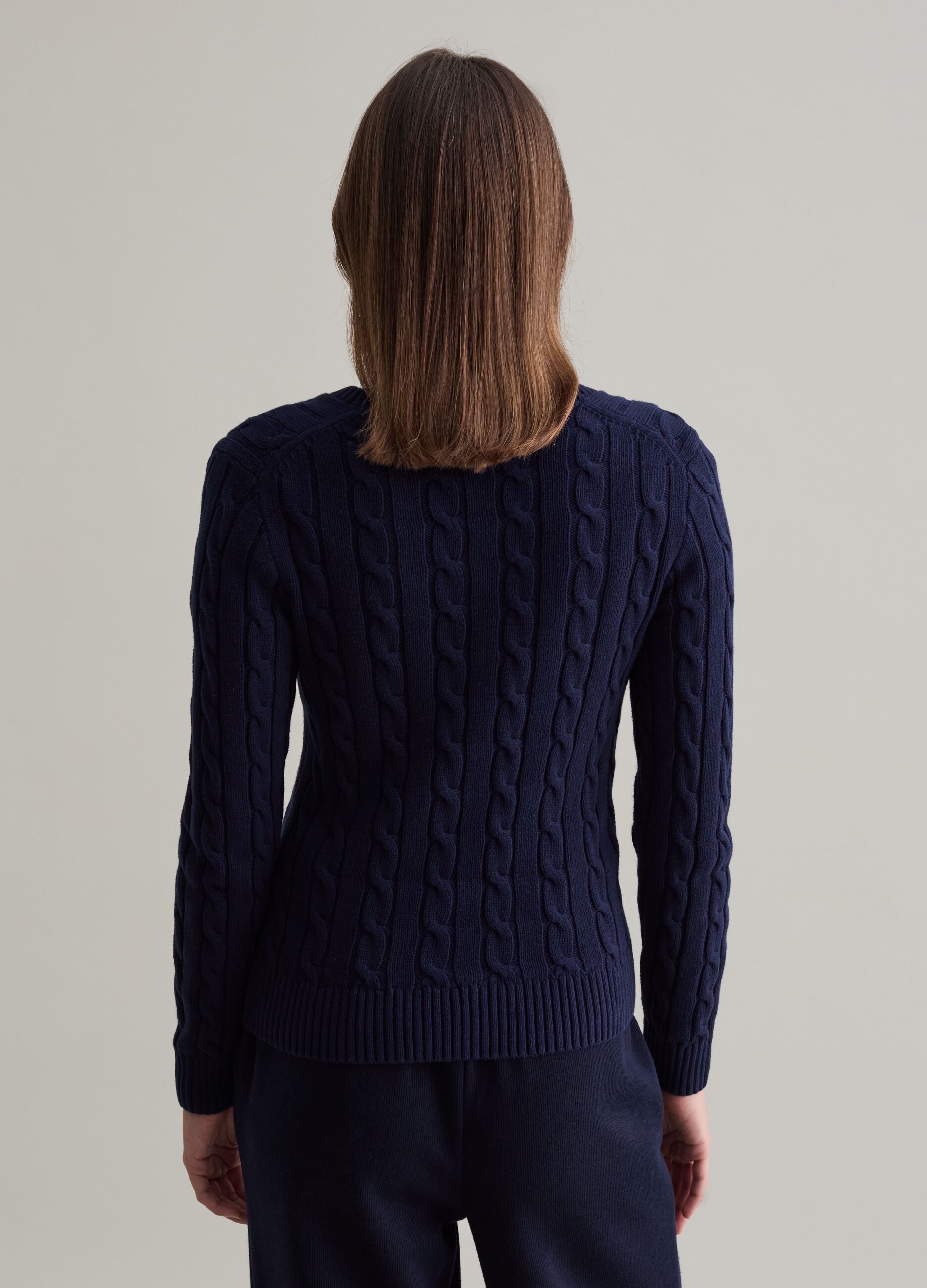 Cable-knit pullover with V neck