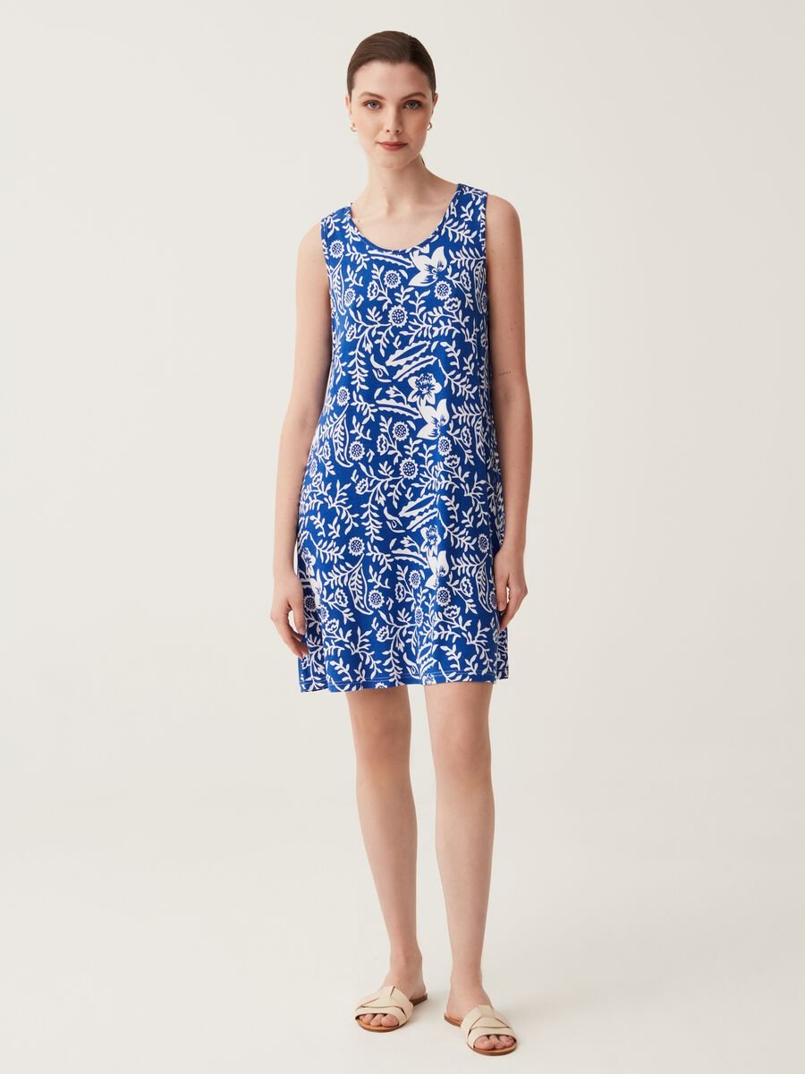 Short sleeveless dress with all-over print_1