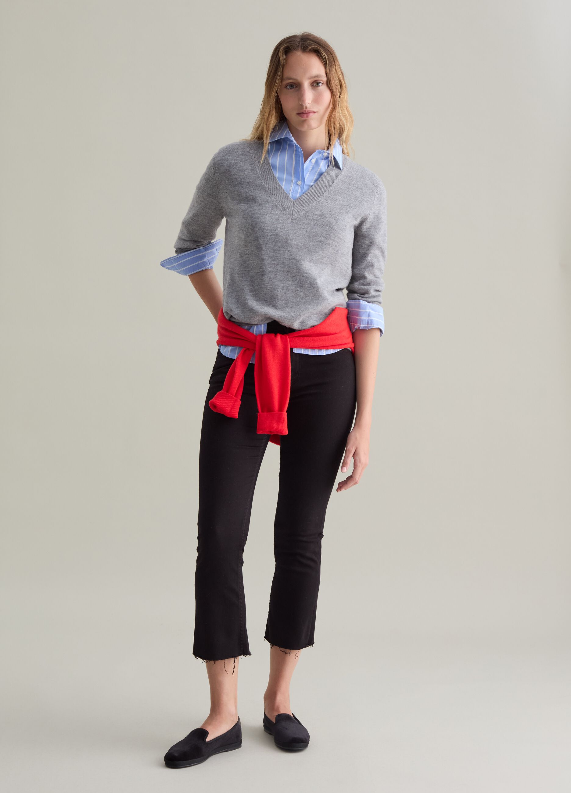 Flare-fit crop jeans with raw edging