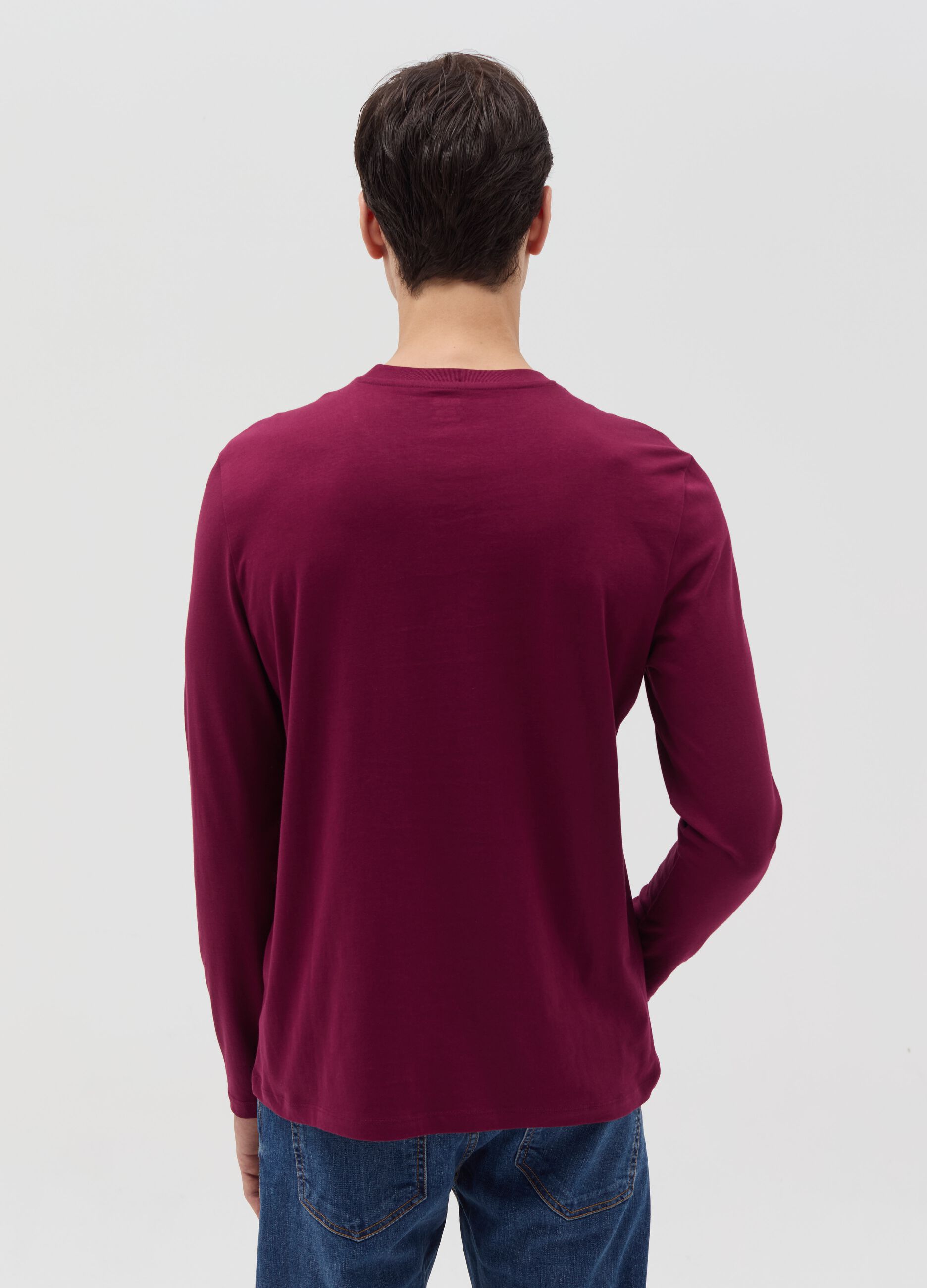 Long-sleeved T-shirt with round neck