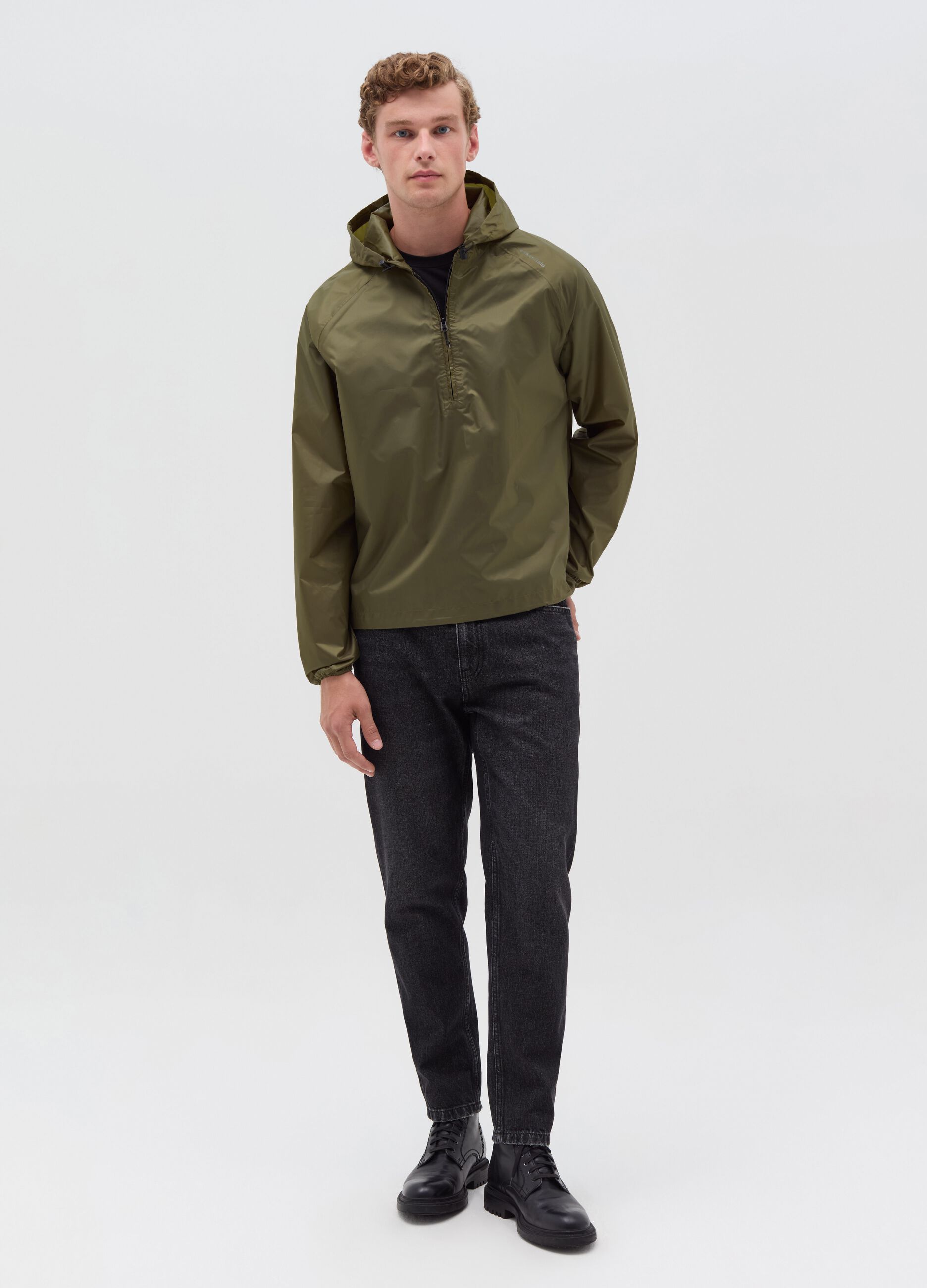 Essential waterproof half-zip jacket