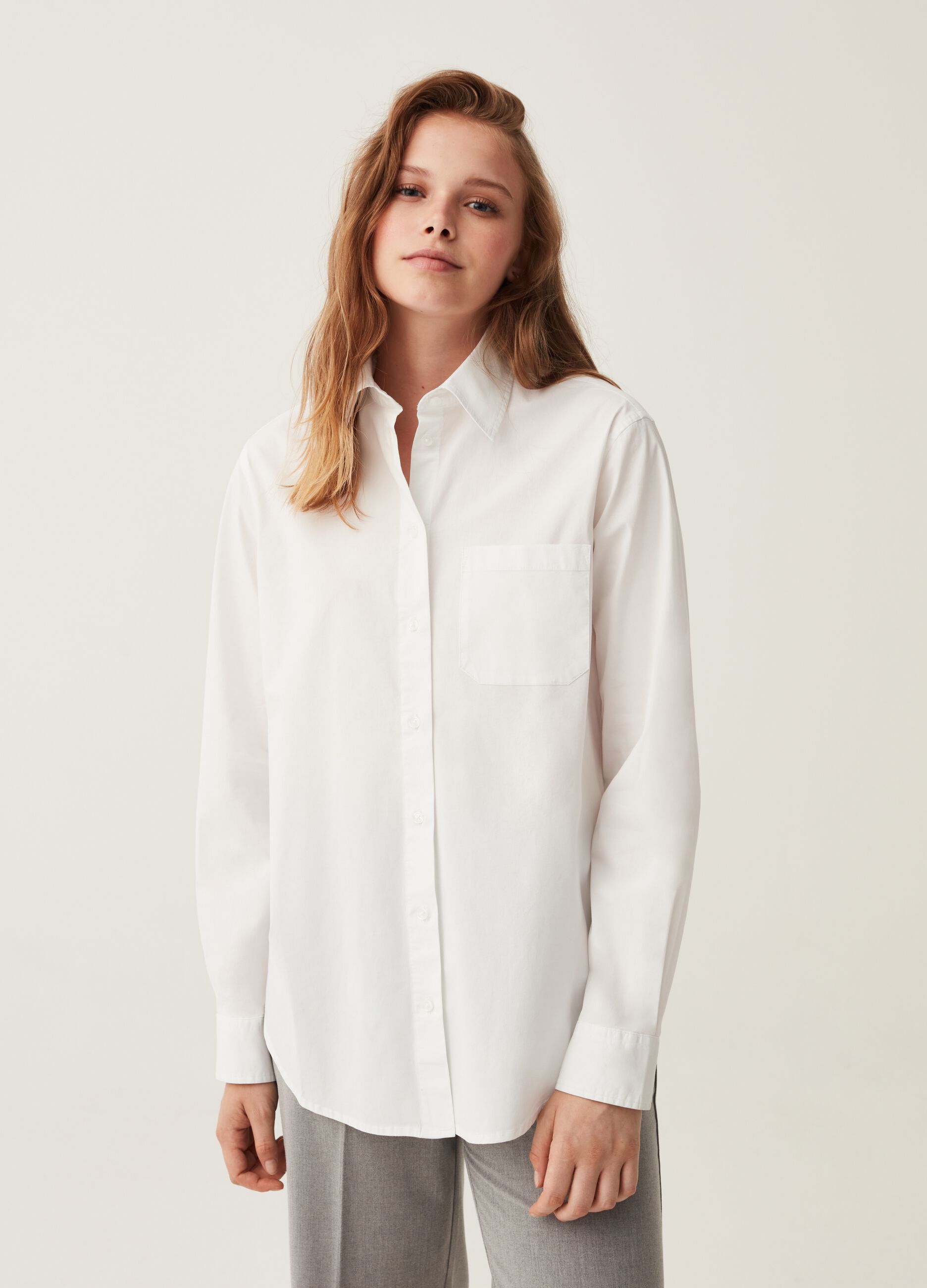 Oversized shirt with pockets