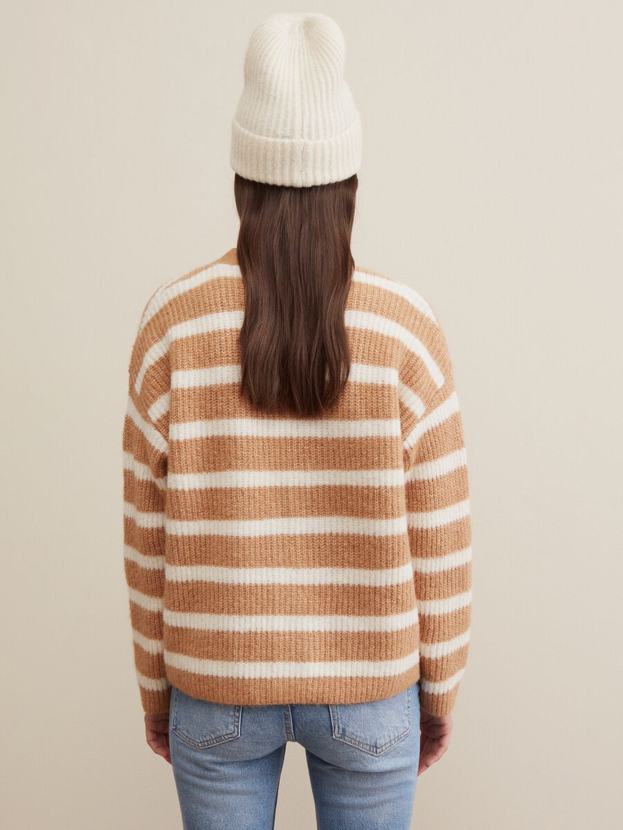 Flat-ribbed cardigan with striped pattern_2