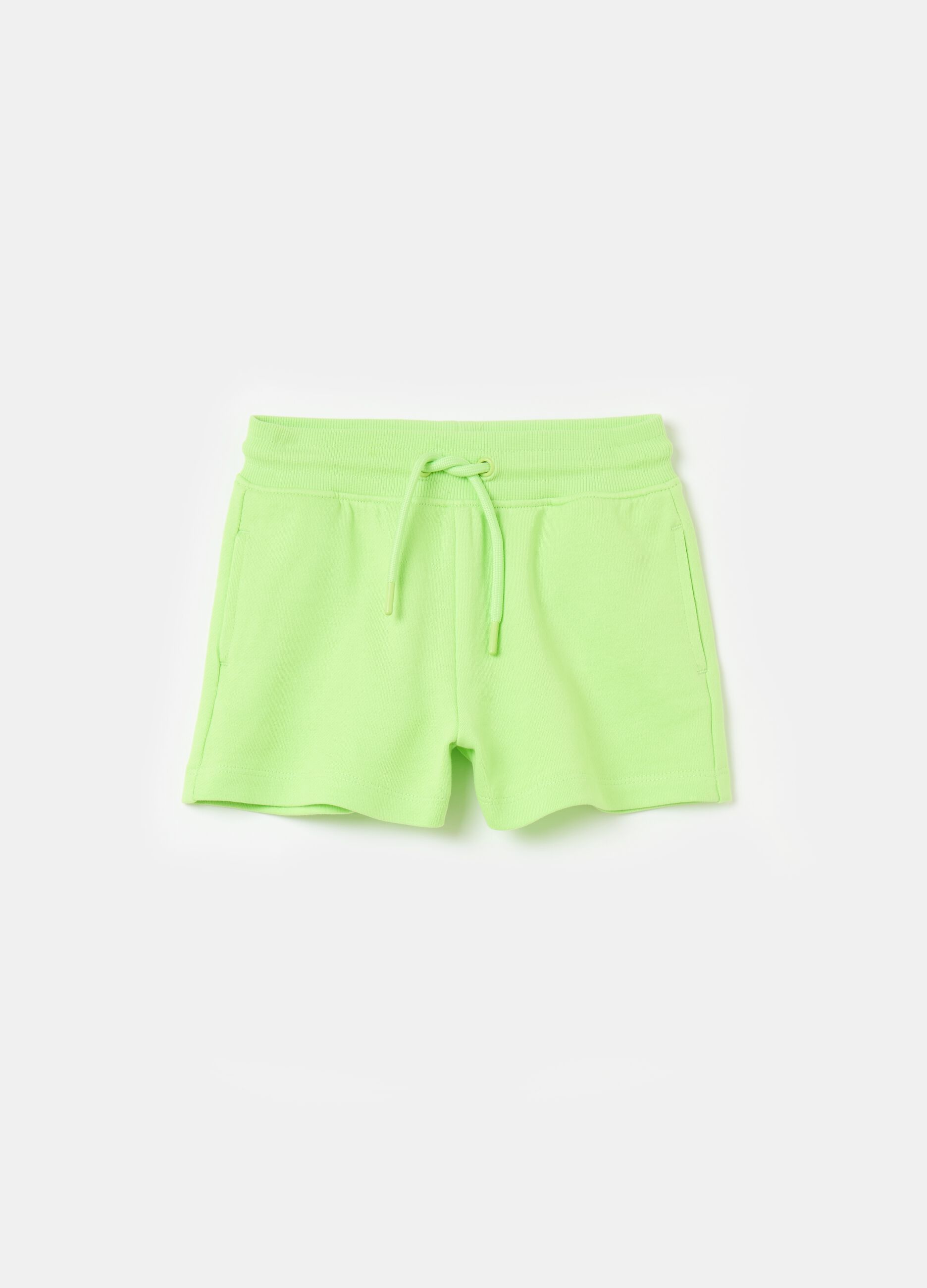 Essential shorts in organic cotton