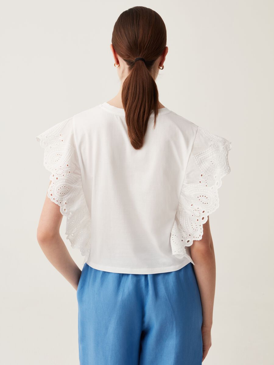 T-shirt with broderie anglaise frills_2