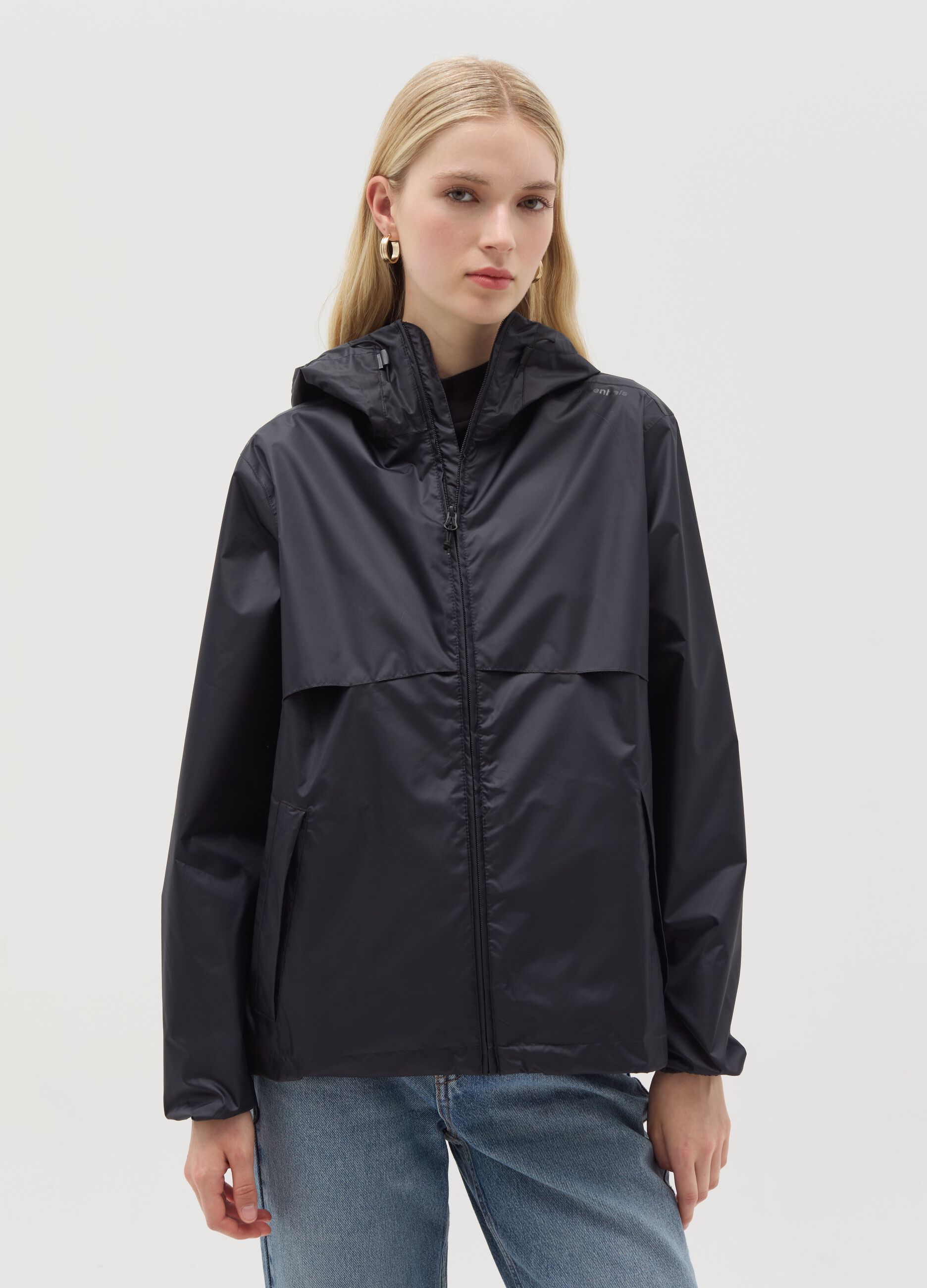 Full-zip waterproof jacket