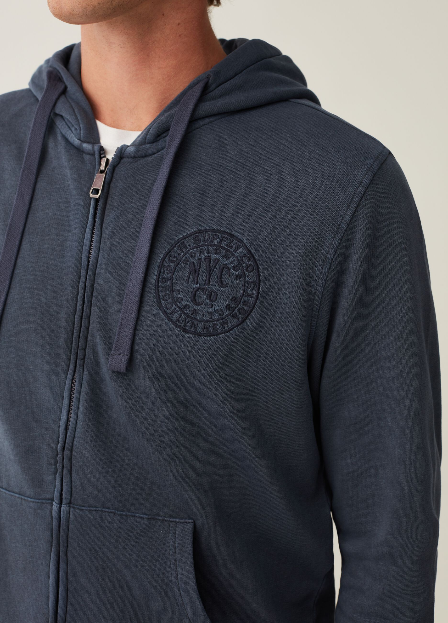 Full-zip sweatshirt with hood and logo embroidery