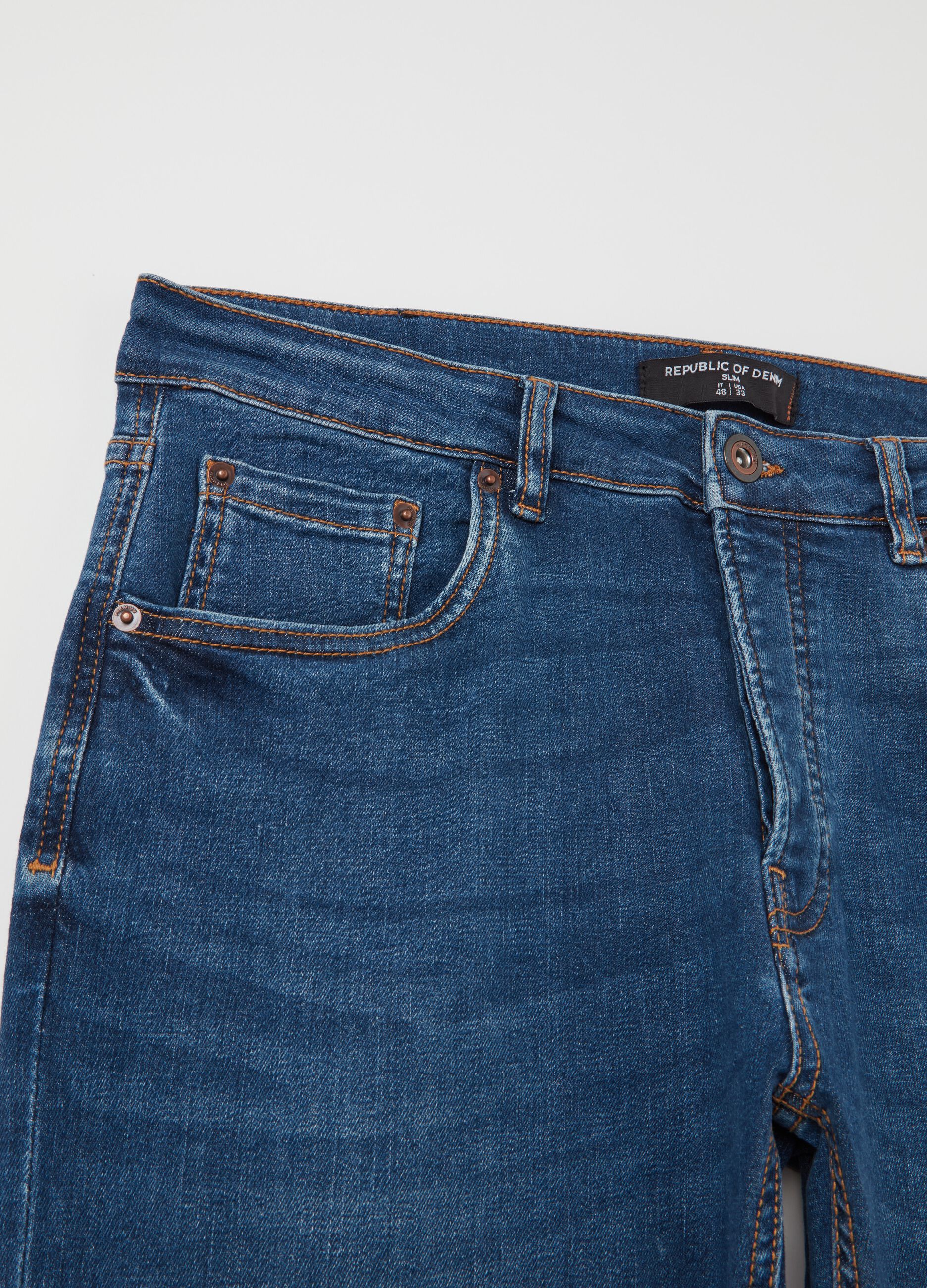 Slim-fit premium jeans in DualFX cotton