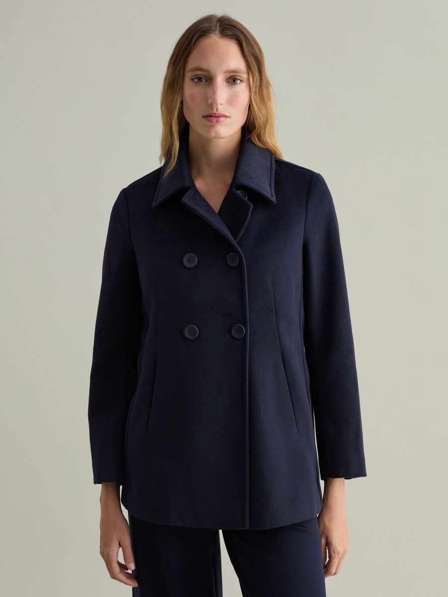 Contemporary short double-breasted coat_0