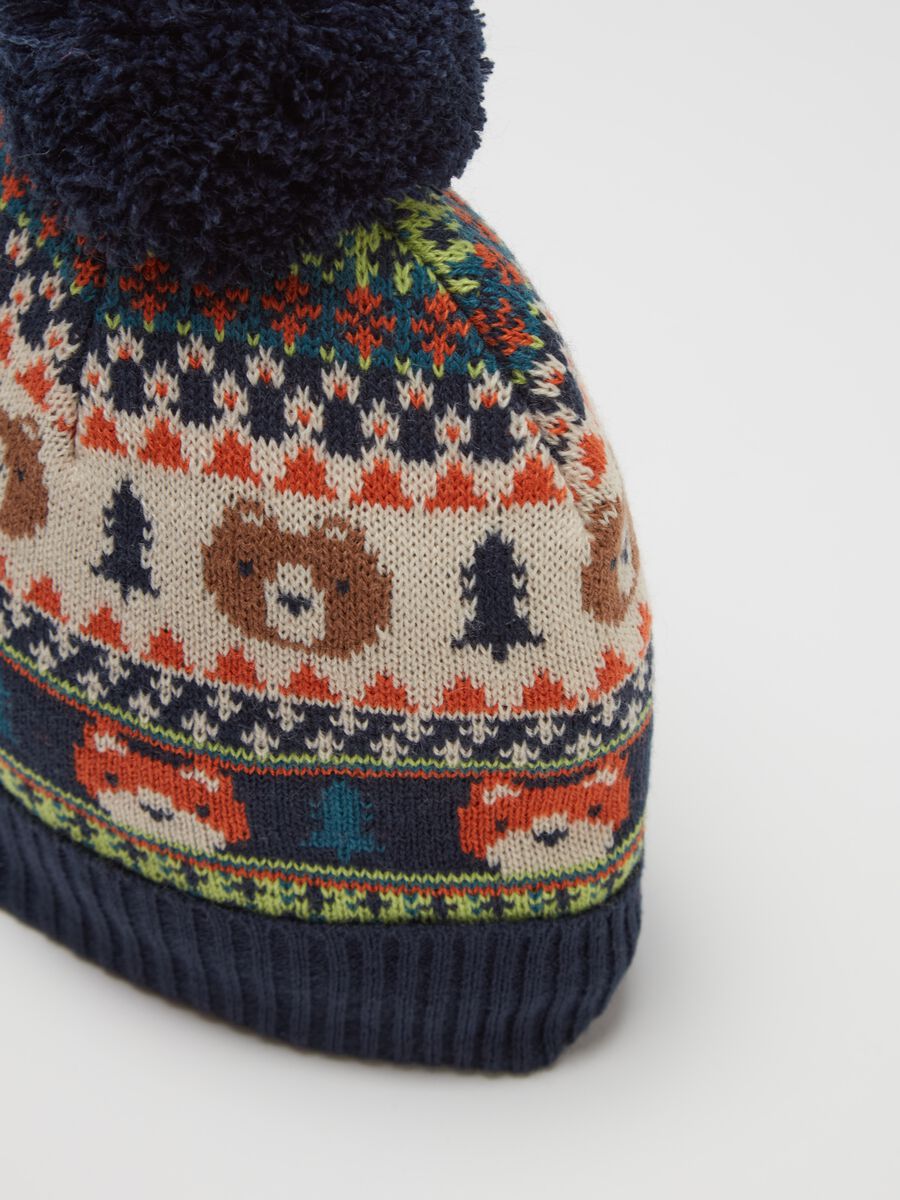 Bobble hat with ear flaps_2