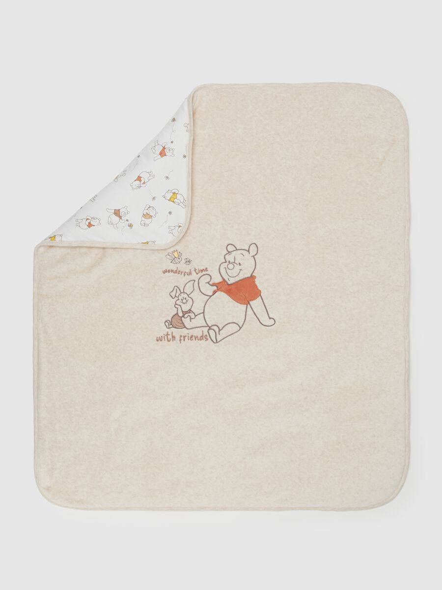 Velour blanket with Winnie the Pooh embroidery_1