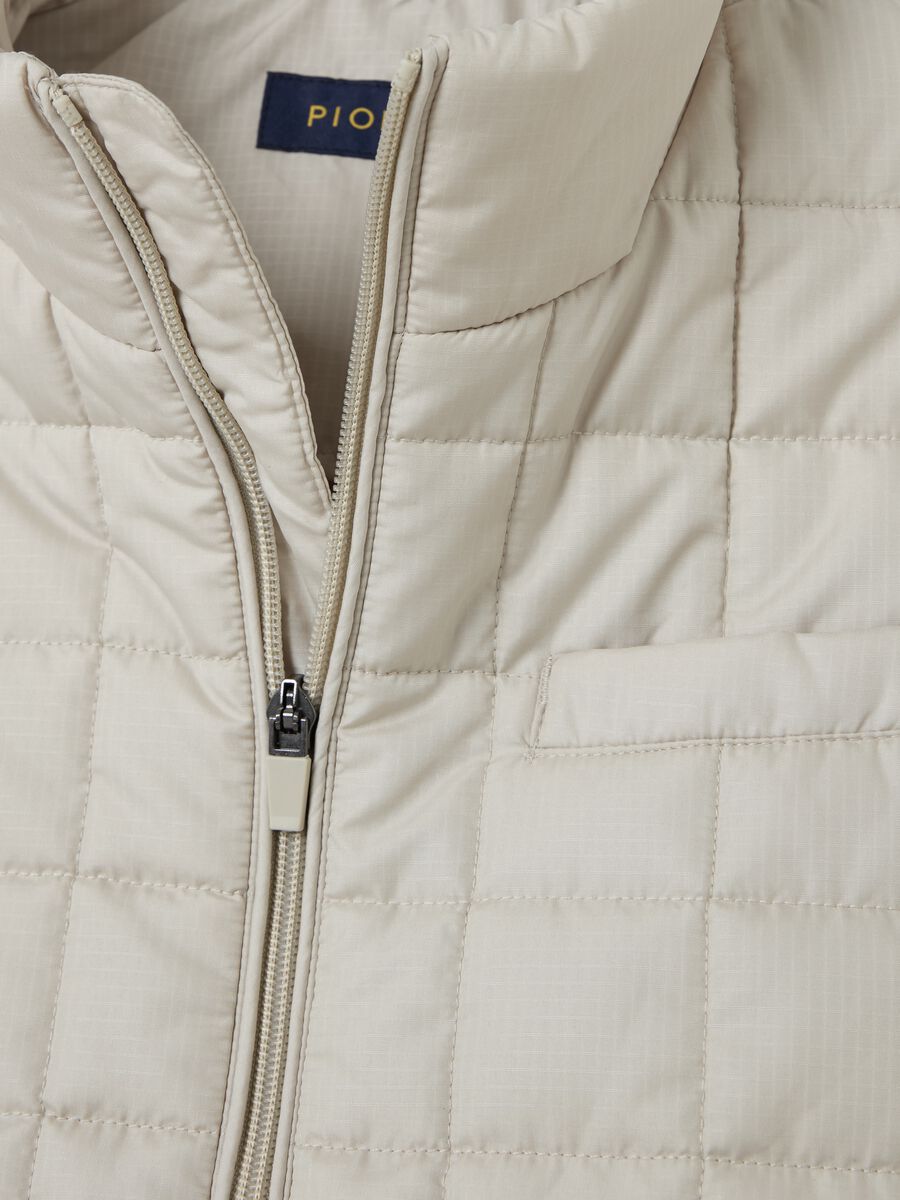 Contemporary gilet with ripstop weave_5