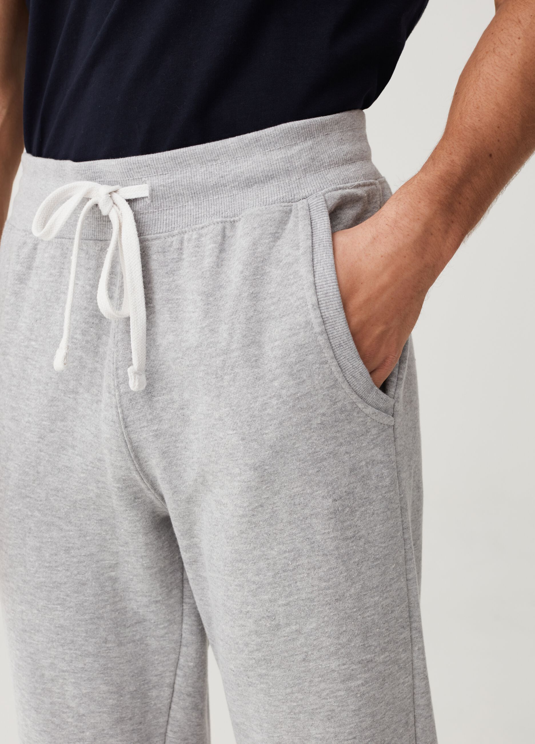 Fleece joggers with drawstring