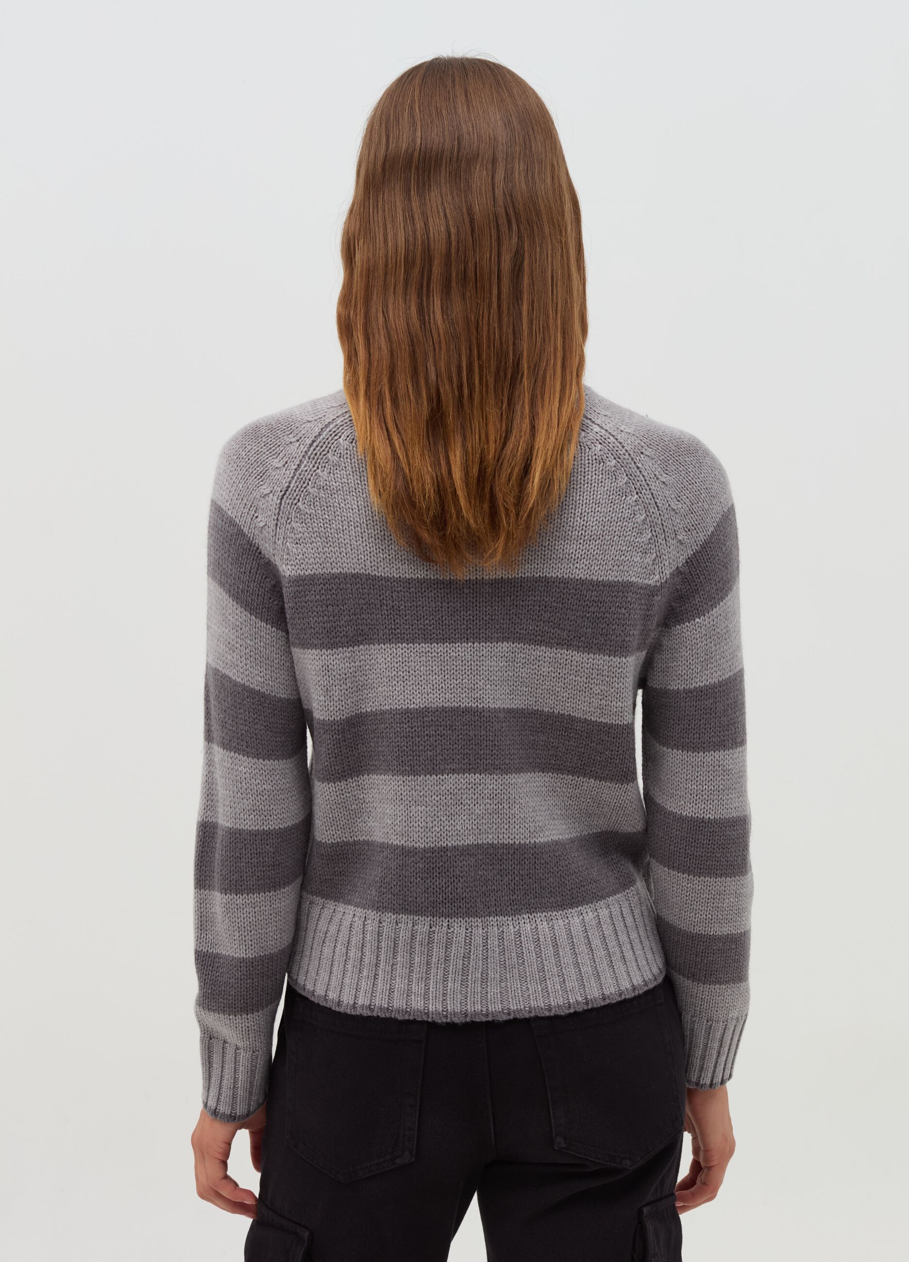 Striped pullover with raglan sleeves