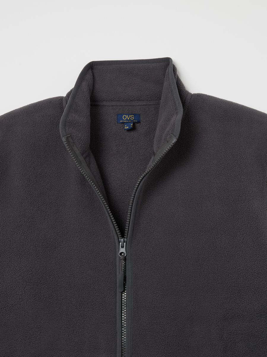 Full-zip sweatshirt in fleece with patch_5