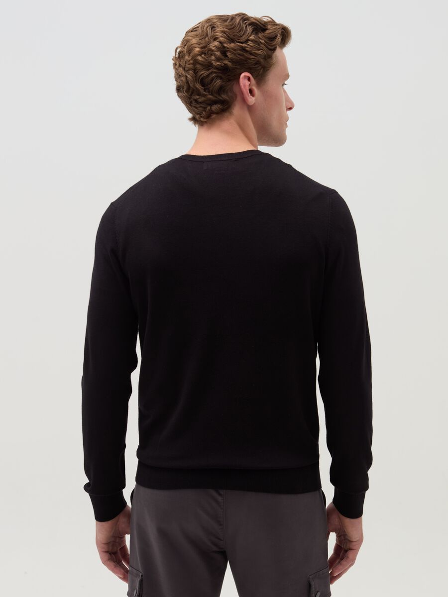 V-neck pullover_2