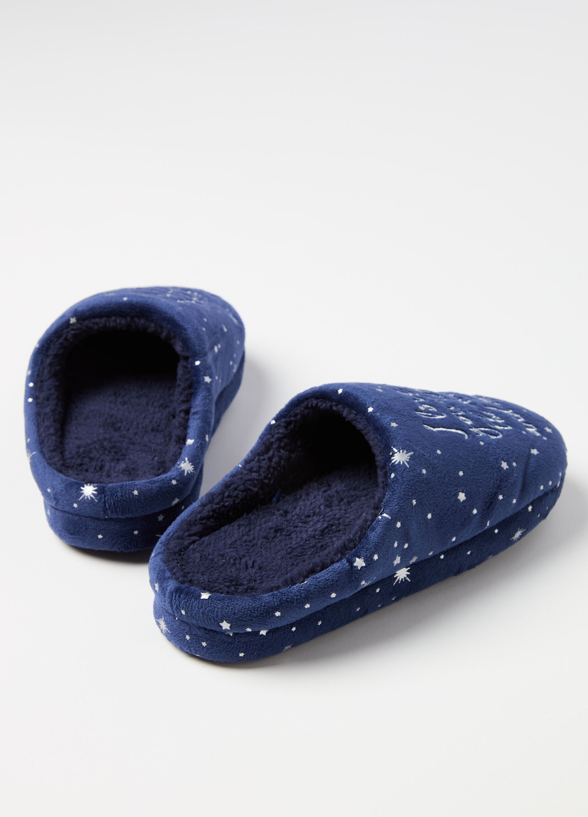 Velour slippers with stars and lettering