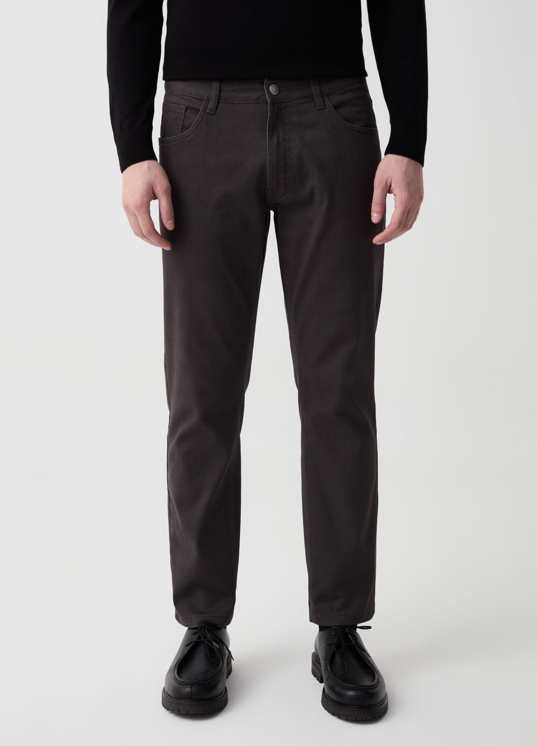 Regular-fit trousers with micro pattern