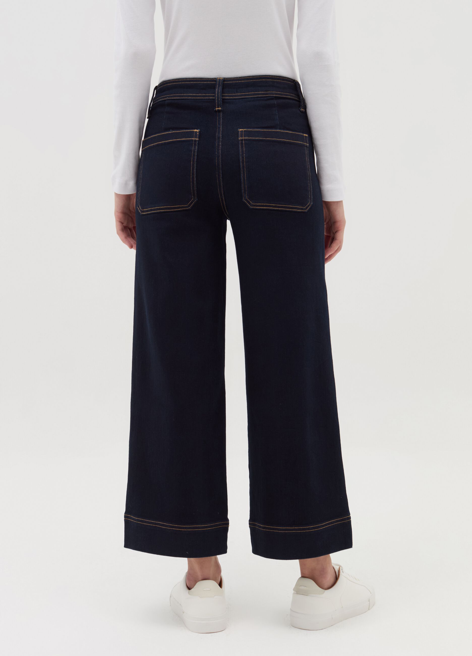 Wide-leg culotte jeans