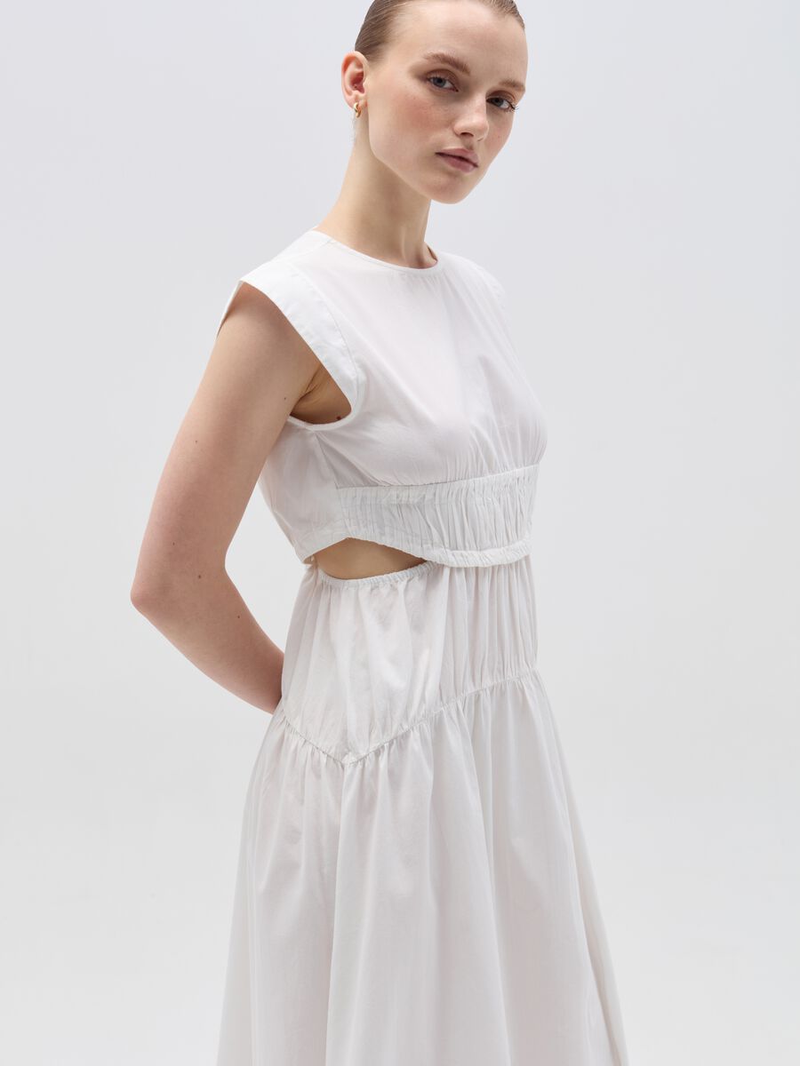 Long poplin dress with cut-out details_2